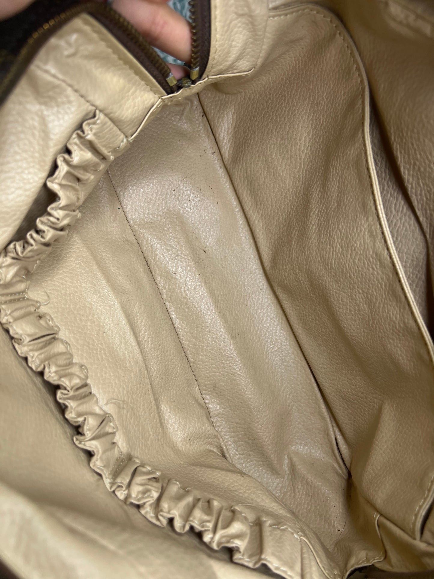 Louis Vuitton Trousse 28