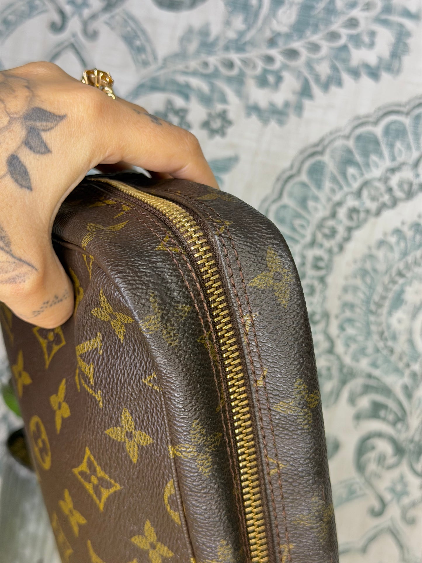Louis Vuitton Trousse 23