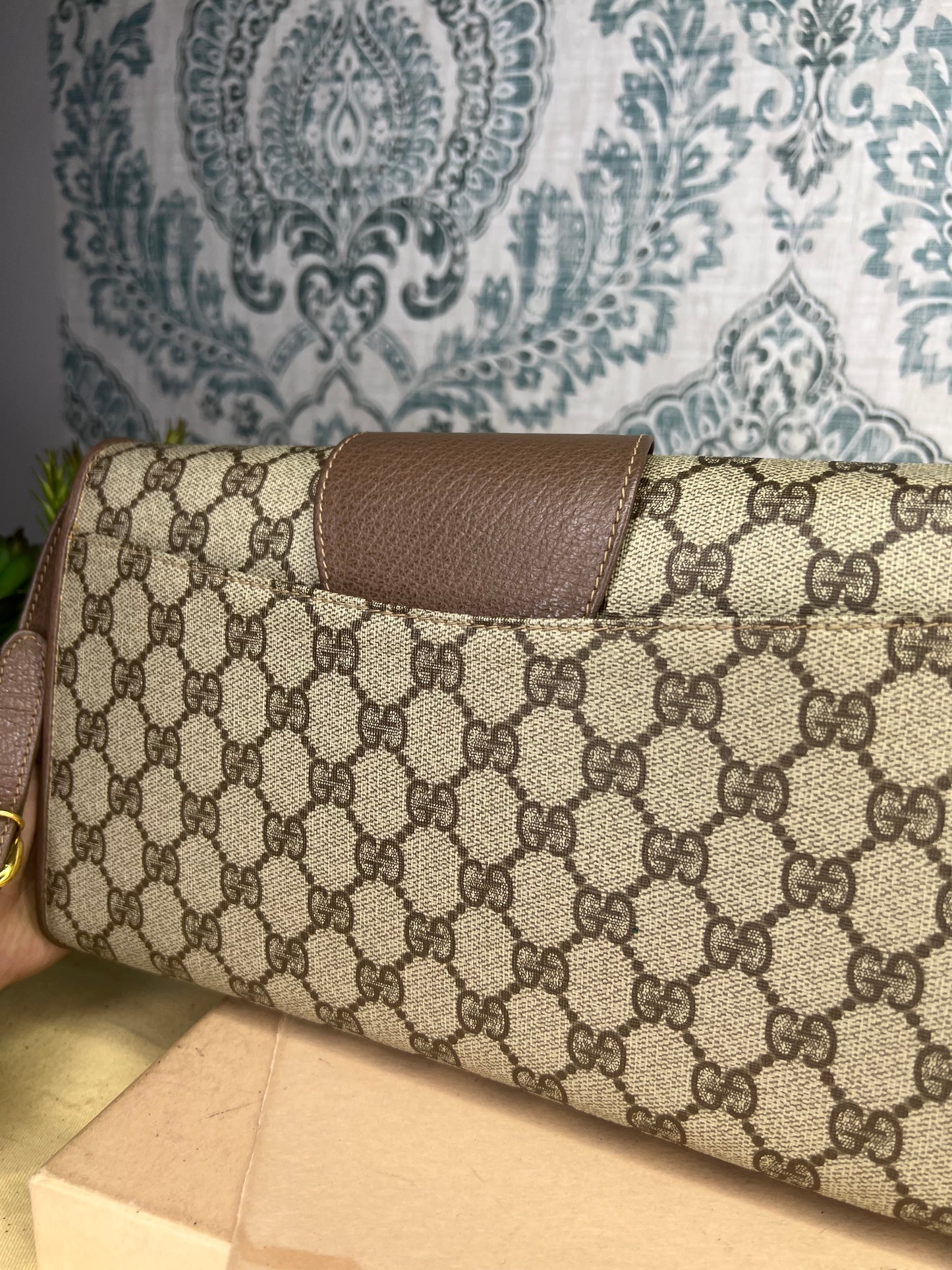 Gucci Supreme Vintage 2way Purse/Clutch