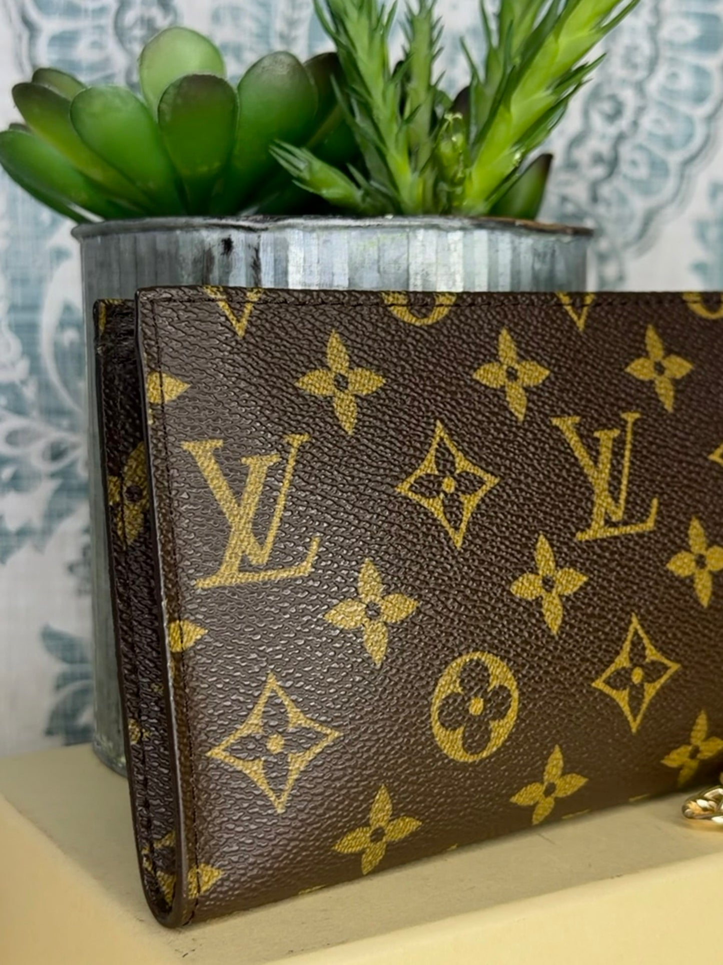 Louis Vuitton Bucket GM Pochette