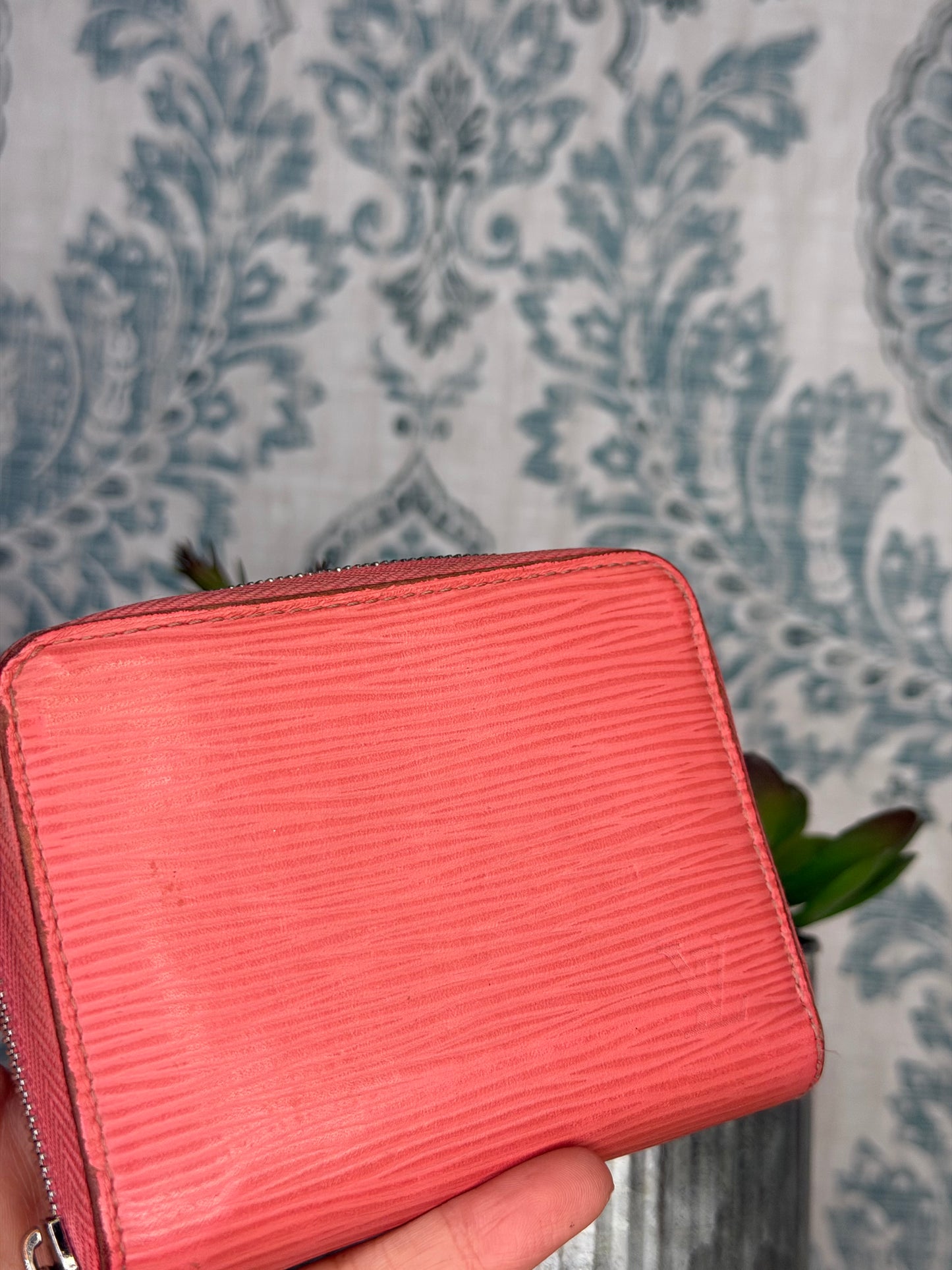 Louis Vuitton Zippy Epi Coin Purse Card Holder Coral