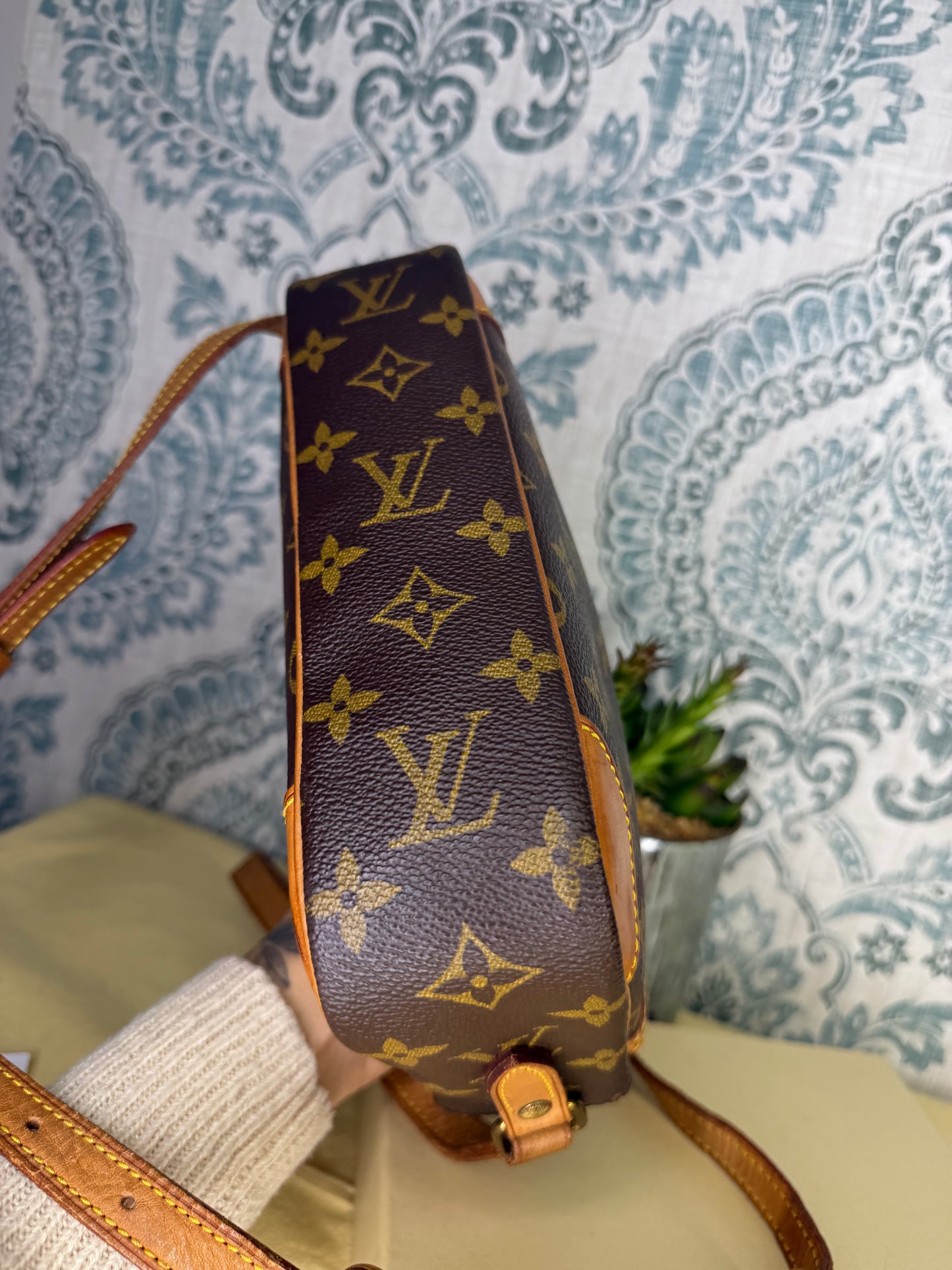 Louis Vuitton Trocadero 23