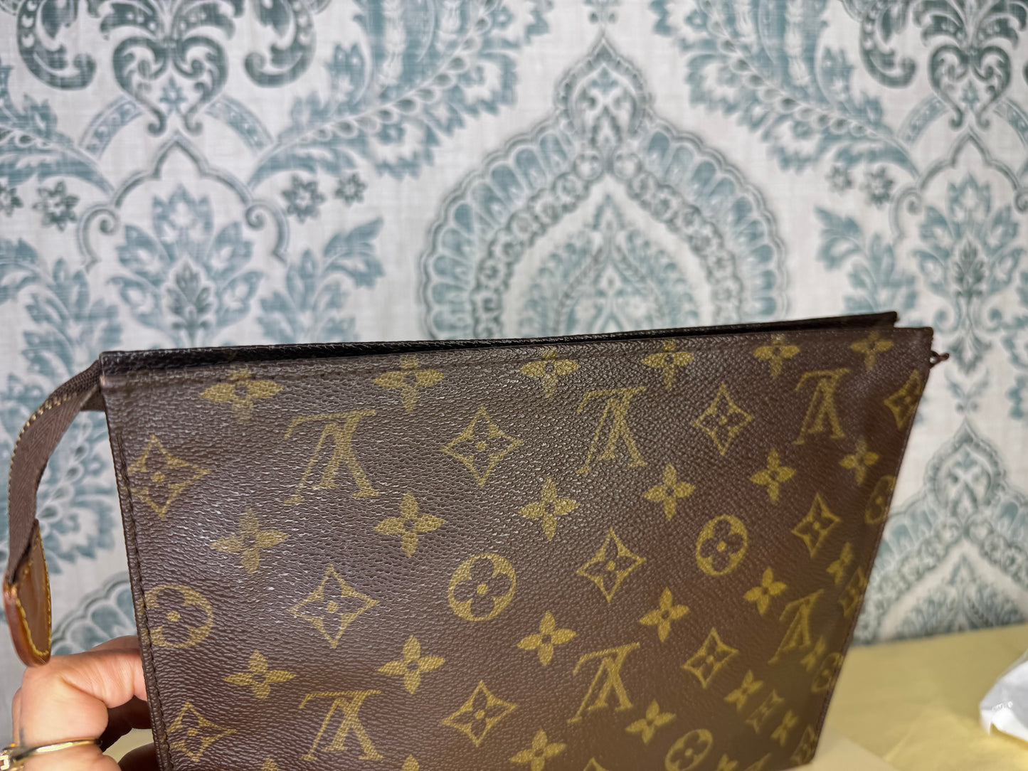 Louis Vuitton Monogram Toiletry 26