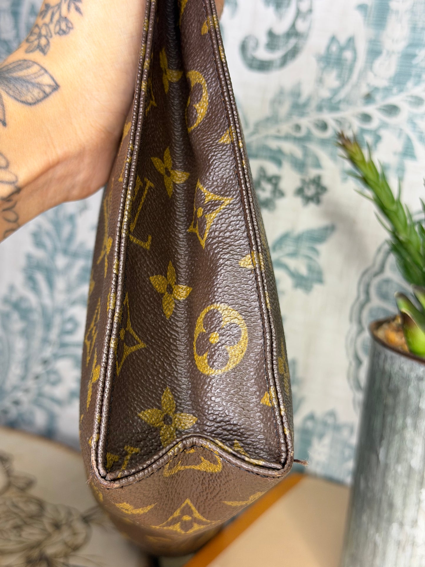 Louis Vuitton Toiletry 26 #3 (needs new zipper)