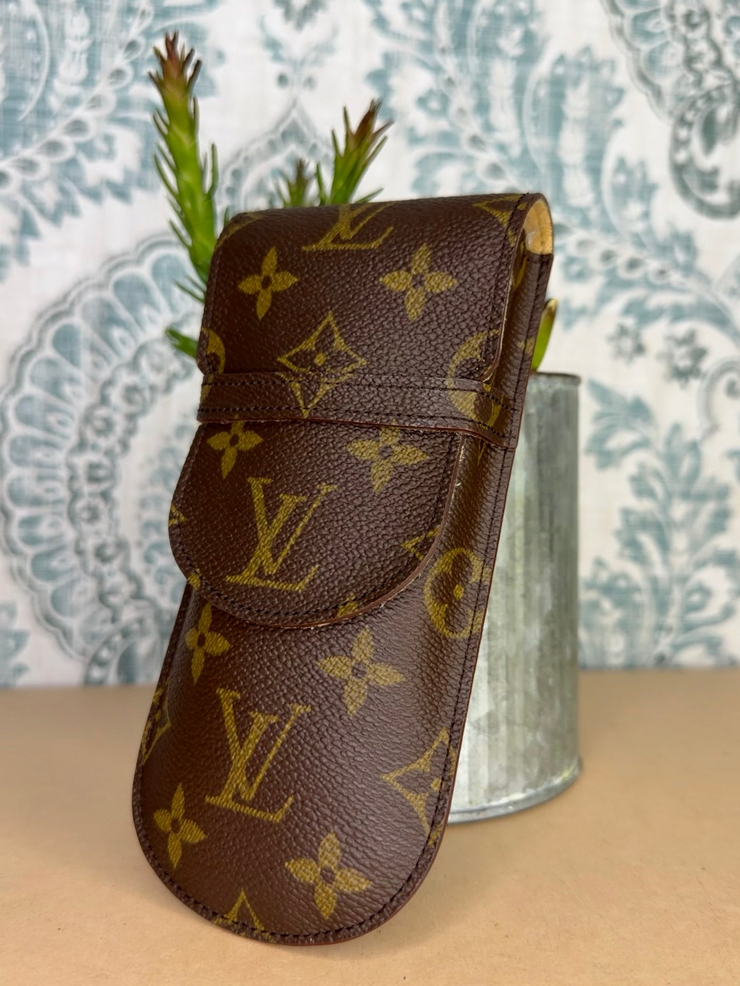 Louis Vuitton Etui Lunette Rabat Glasses Case