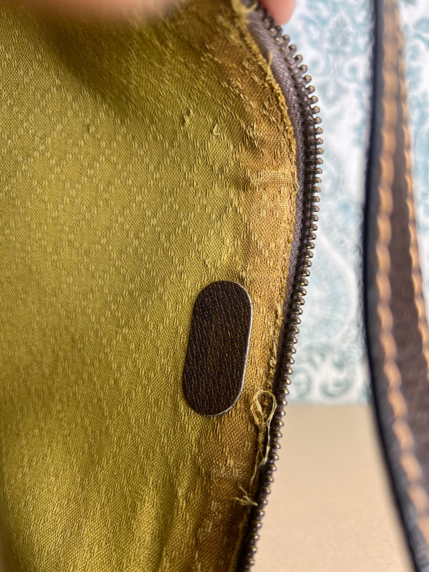 Gucci Vintage Shoulder Bag