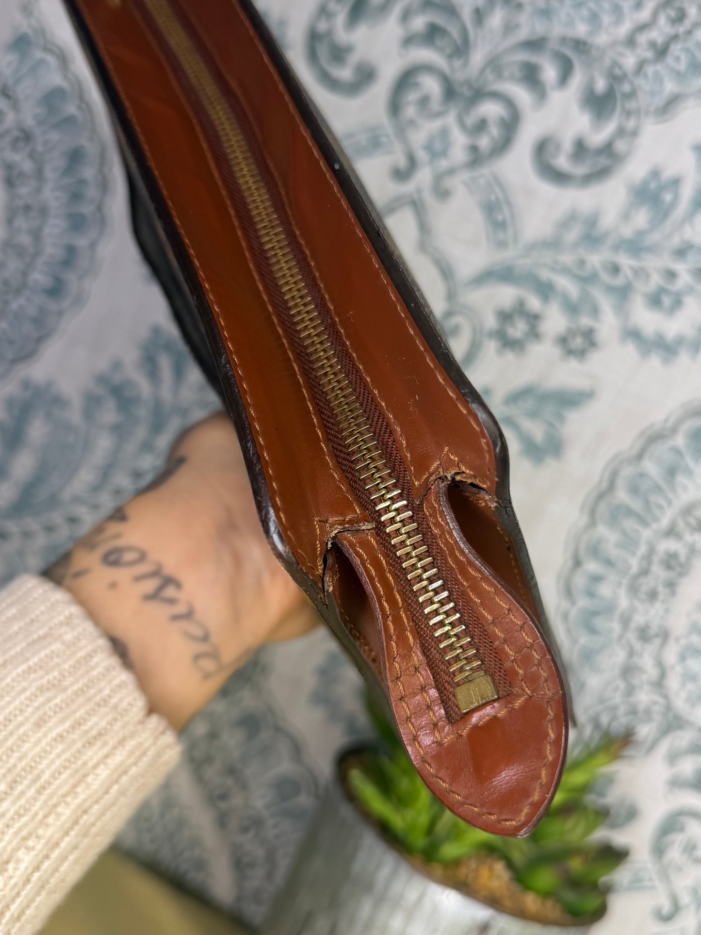 Louis Vuitton Pochette Homme Clutch