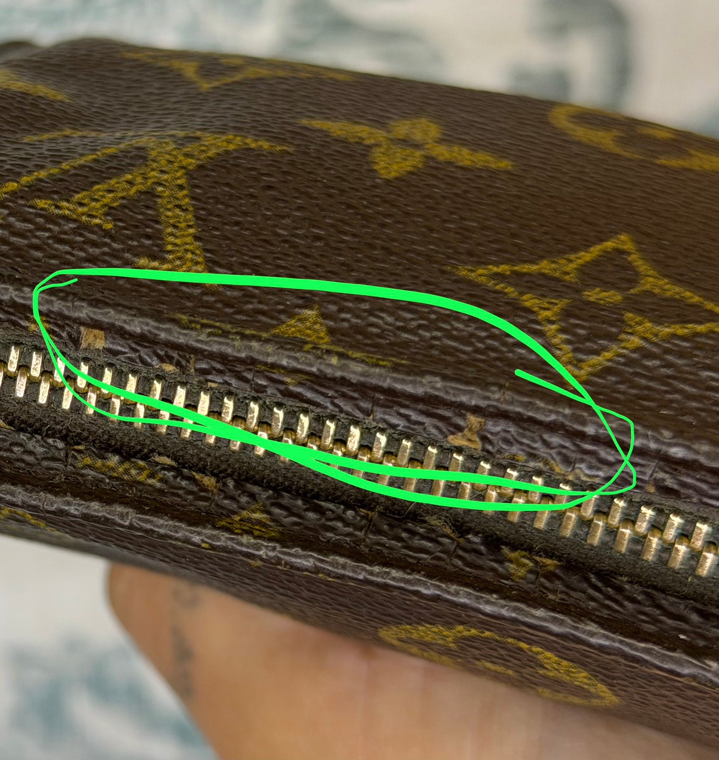 Louis Vuitton Toiletry 15