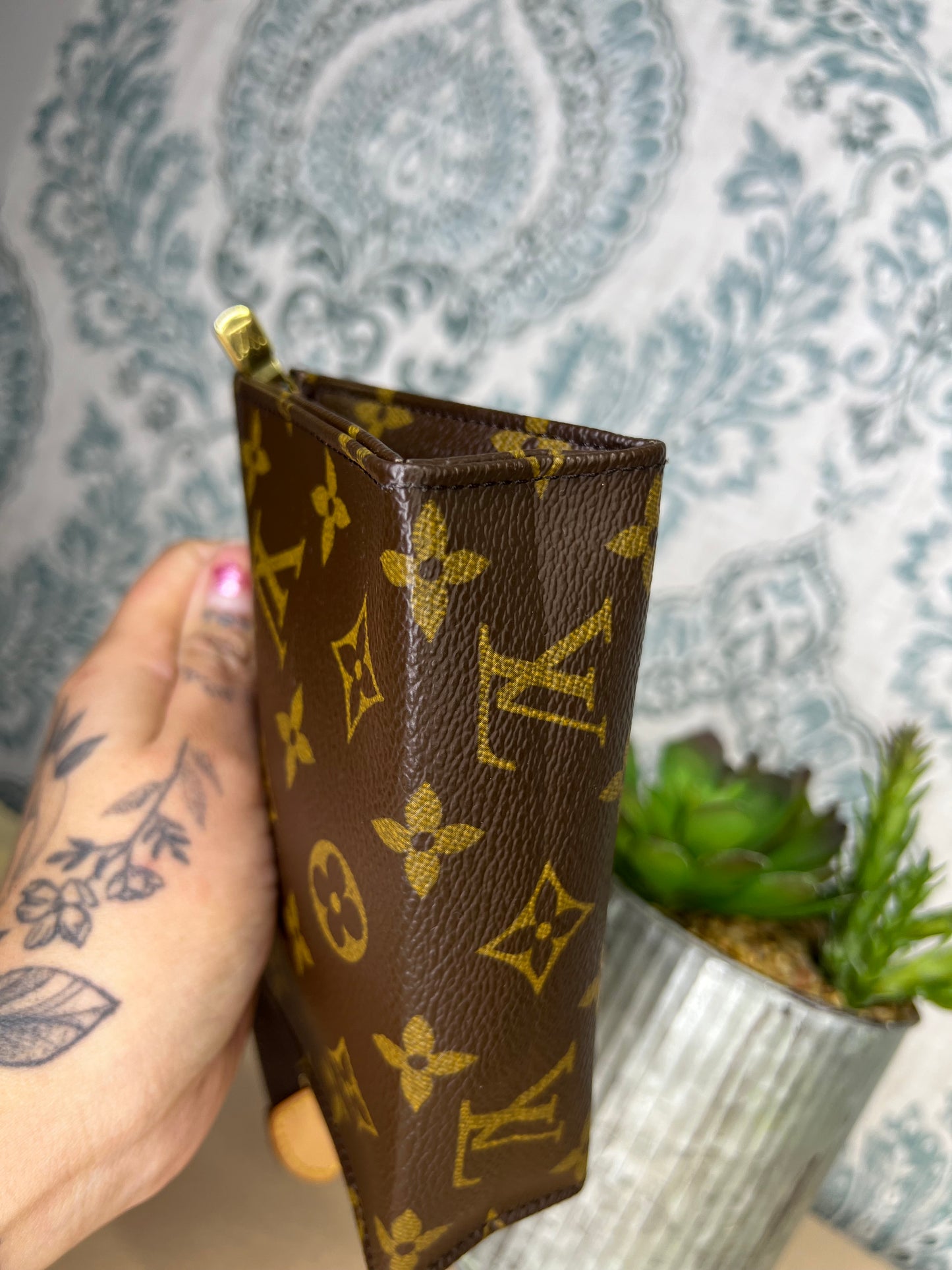 Louis Vuitton Toiletry 15
