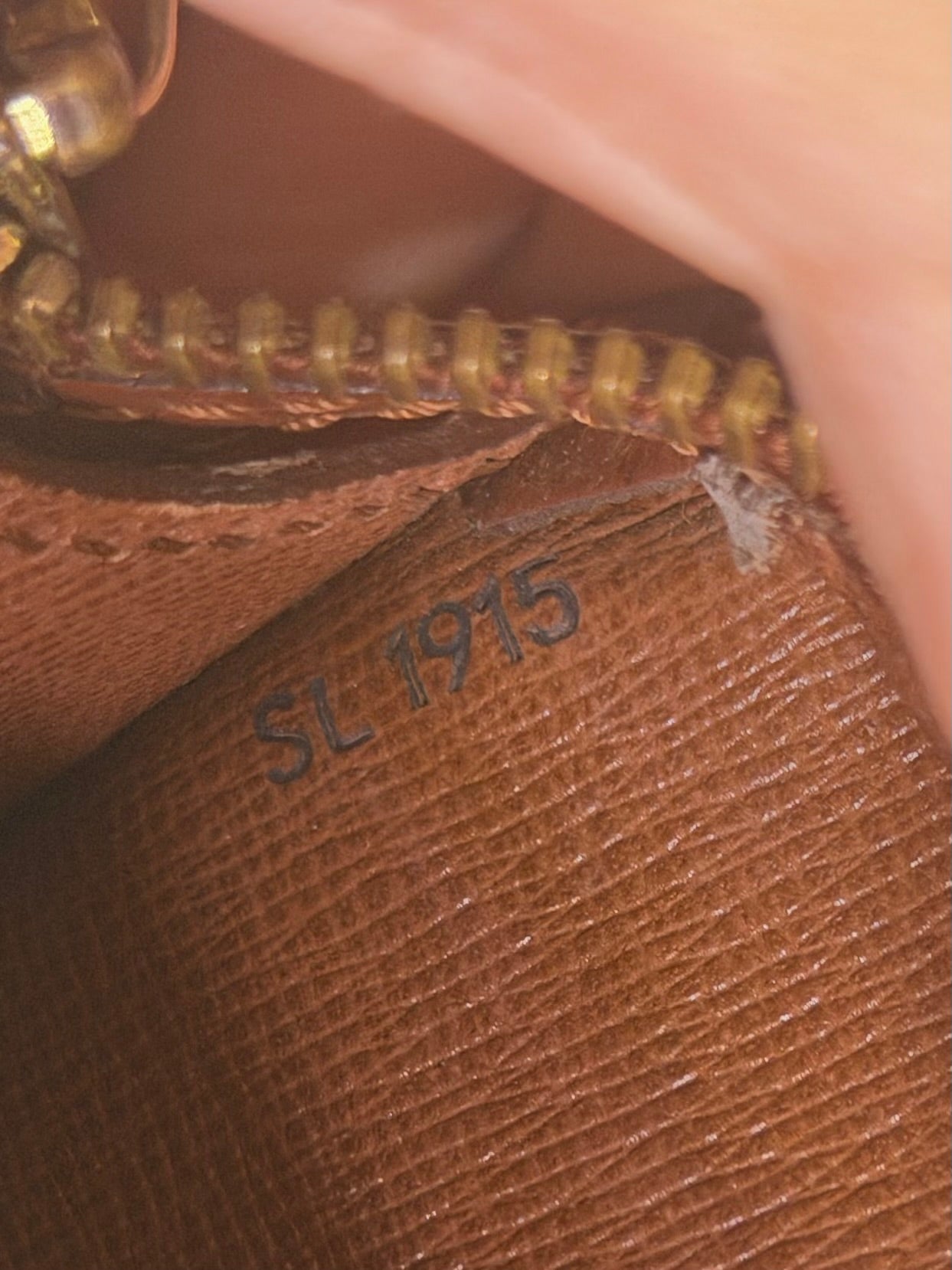 Louis Vuitton Pochette Homme Clutch