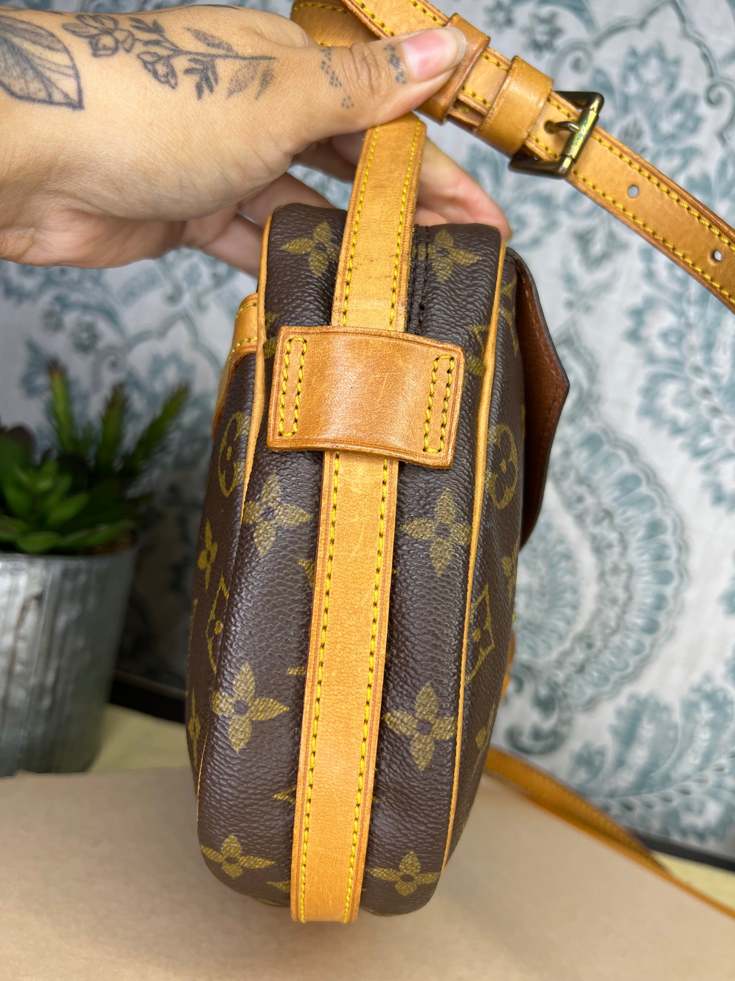 Louis Vuitton Jeune Fille MM