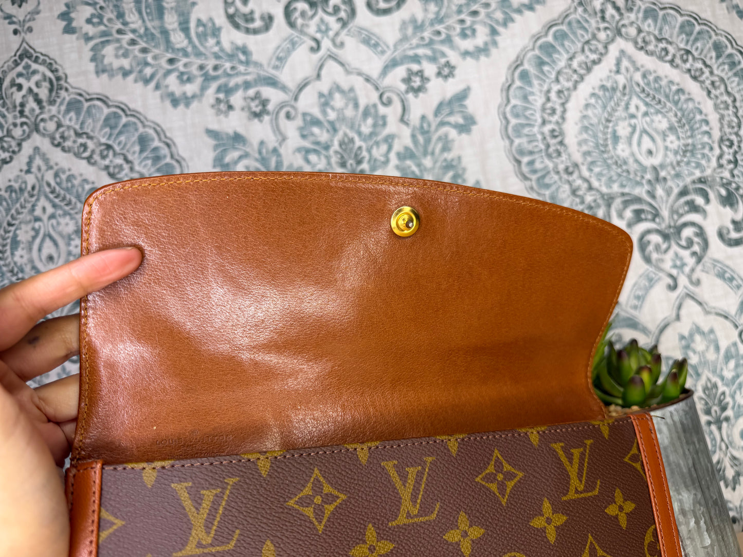 Louis Vuitton Pochette Dame PM Clutch