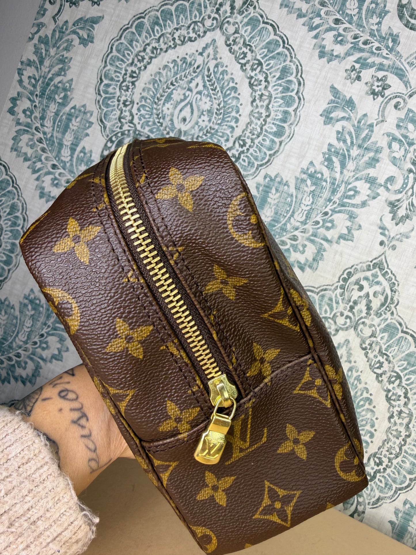 Louis Vuitton Trousse 28