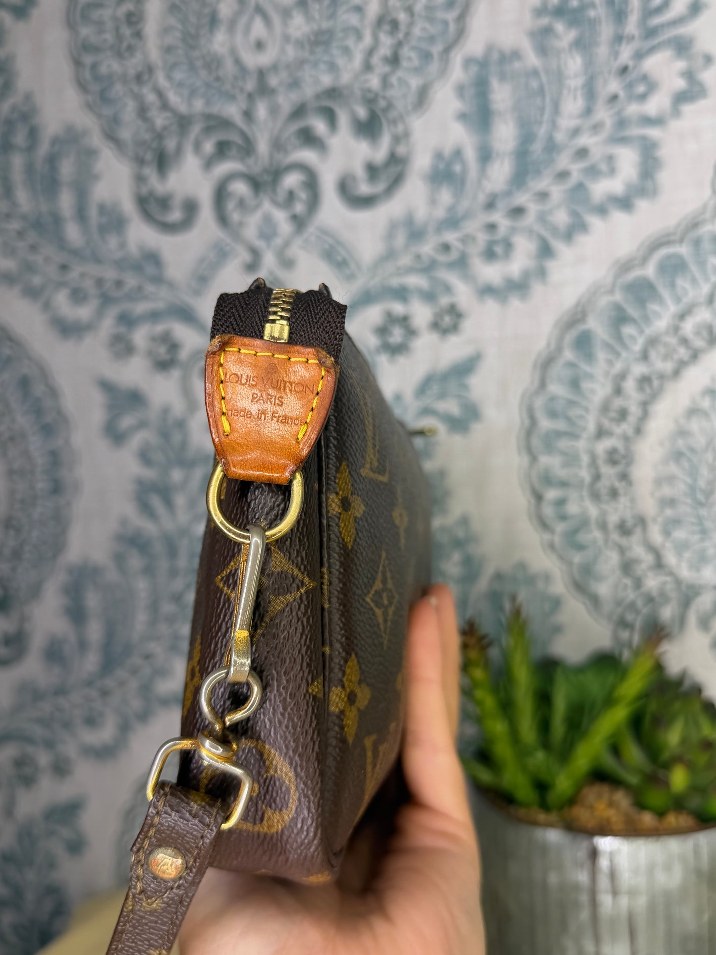 Louis Vuitton Pochette Accessories with Monogram Strap