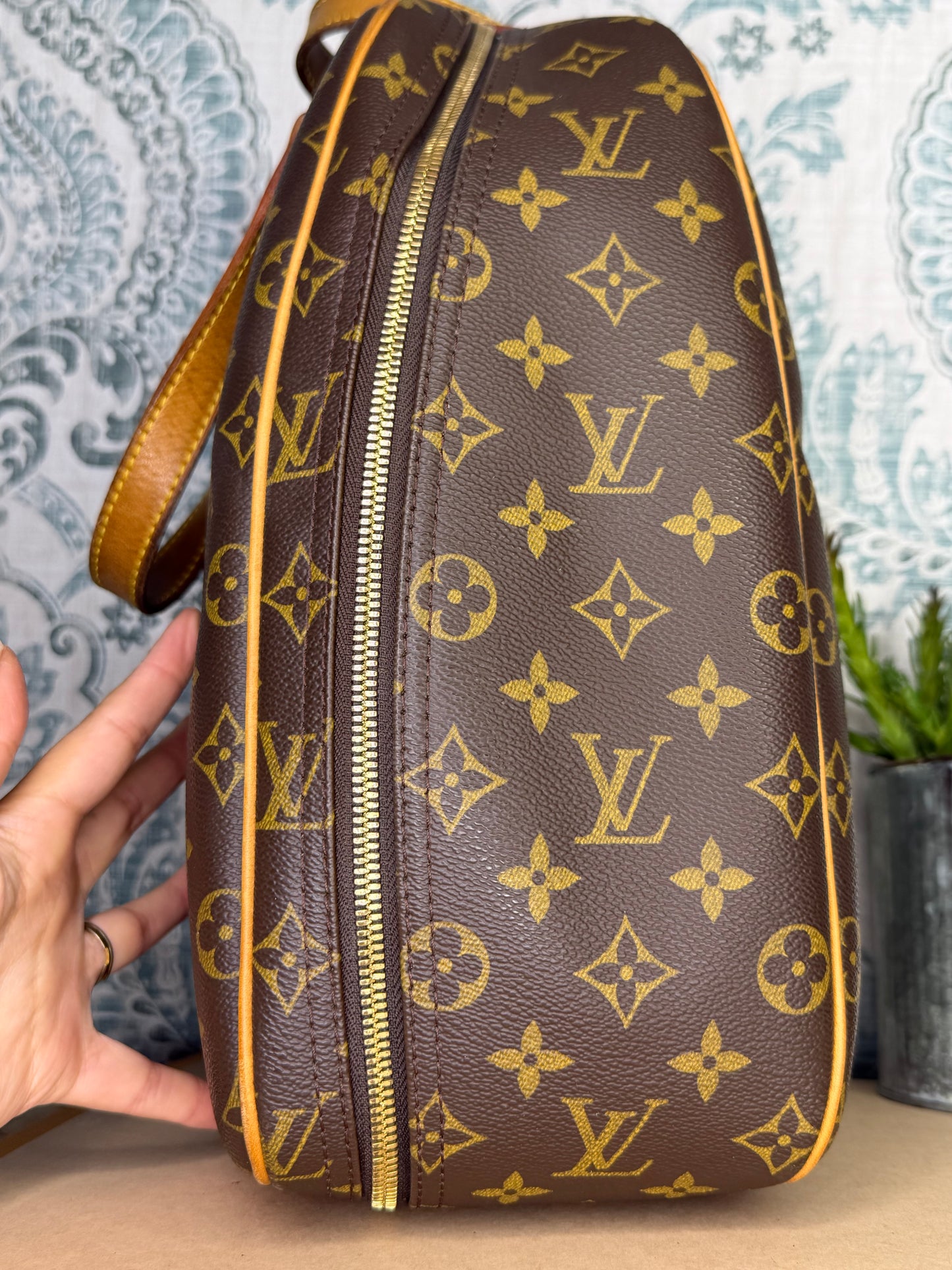 Louis Vuitton Excursion