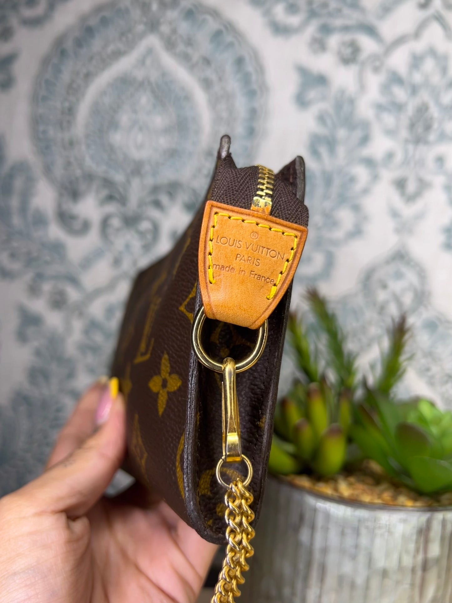 Louis Vuitton Bucket PM Pouch