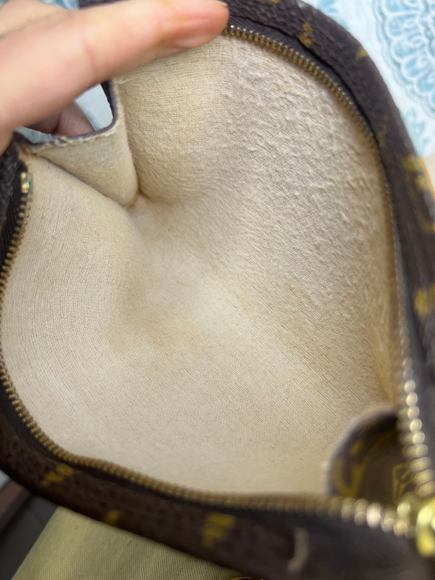 Louis Vuitton Bucket PM Pouch