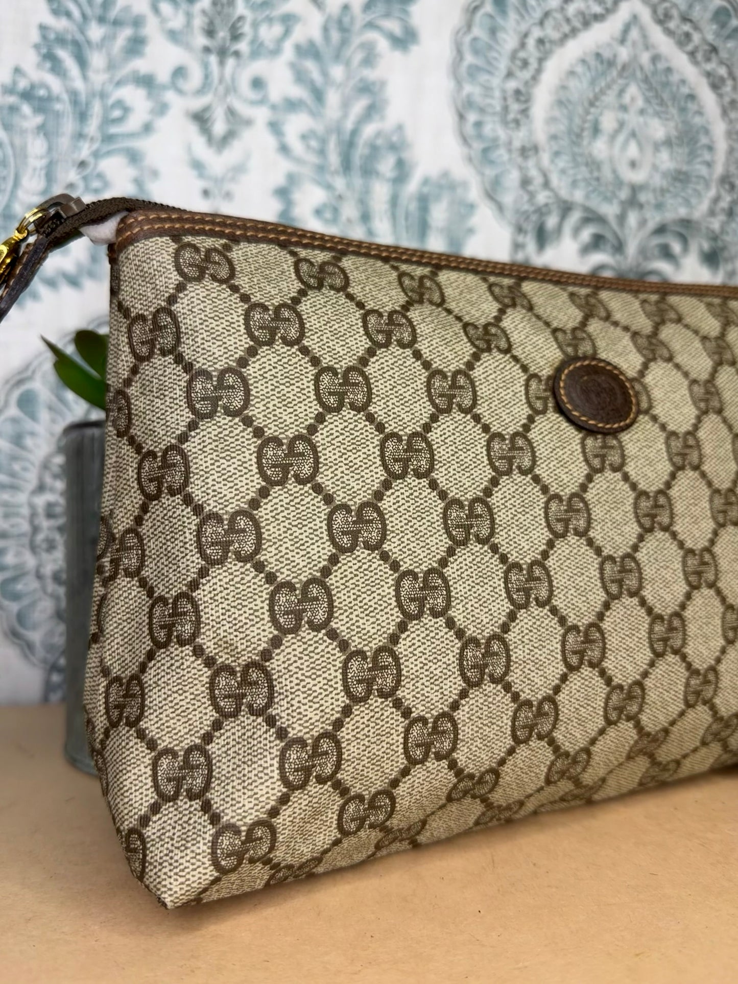 Gucci Supreme Brown Vintage Clutch / Pouch