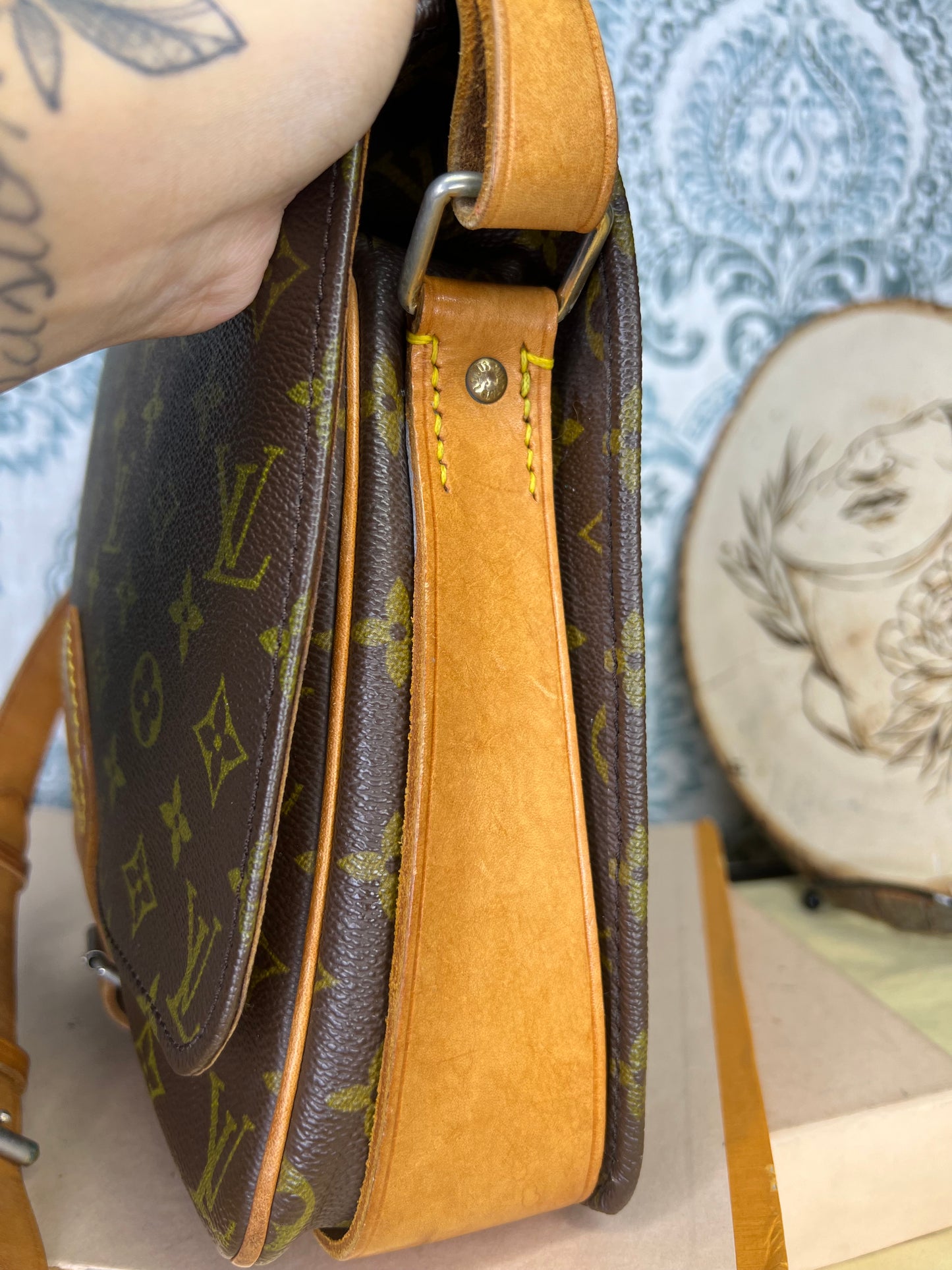 Louis Vuitton Cartouchiere GM