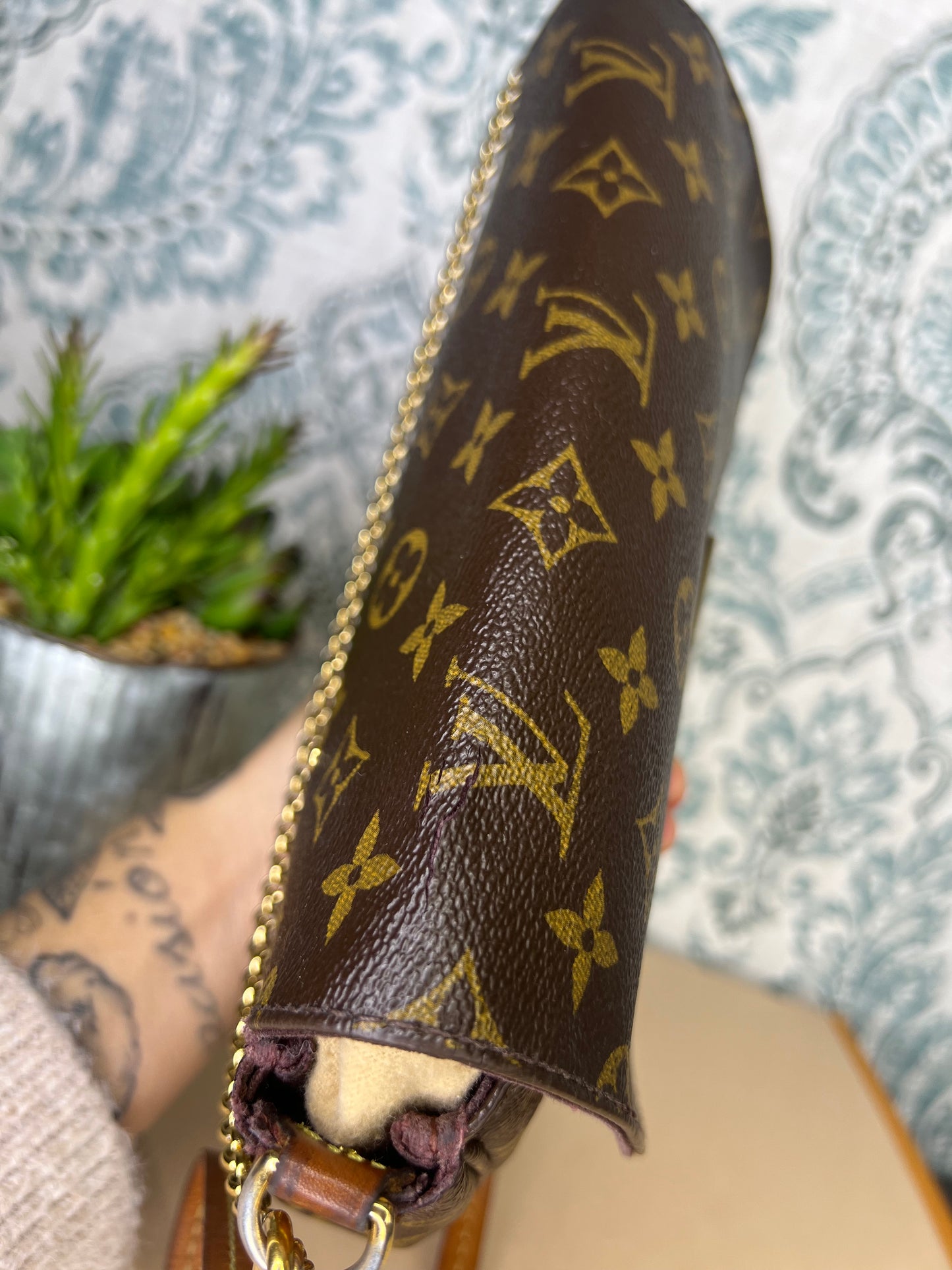 Louis Vuitton Favorite MM