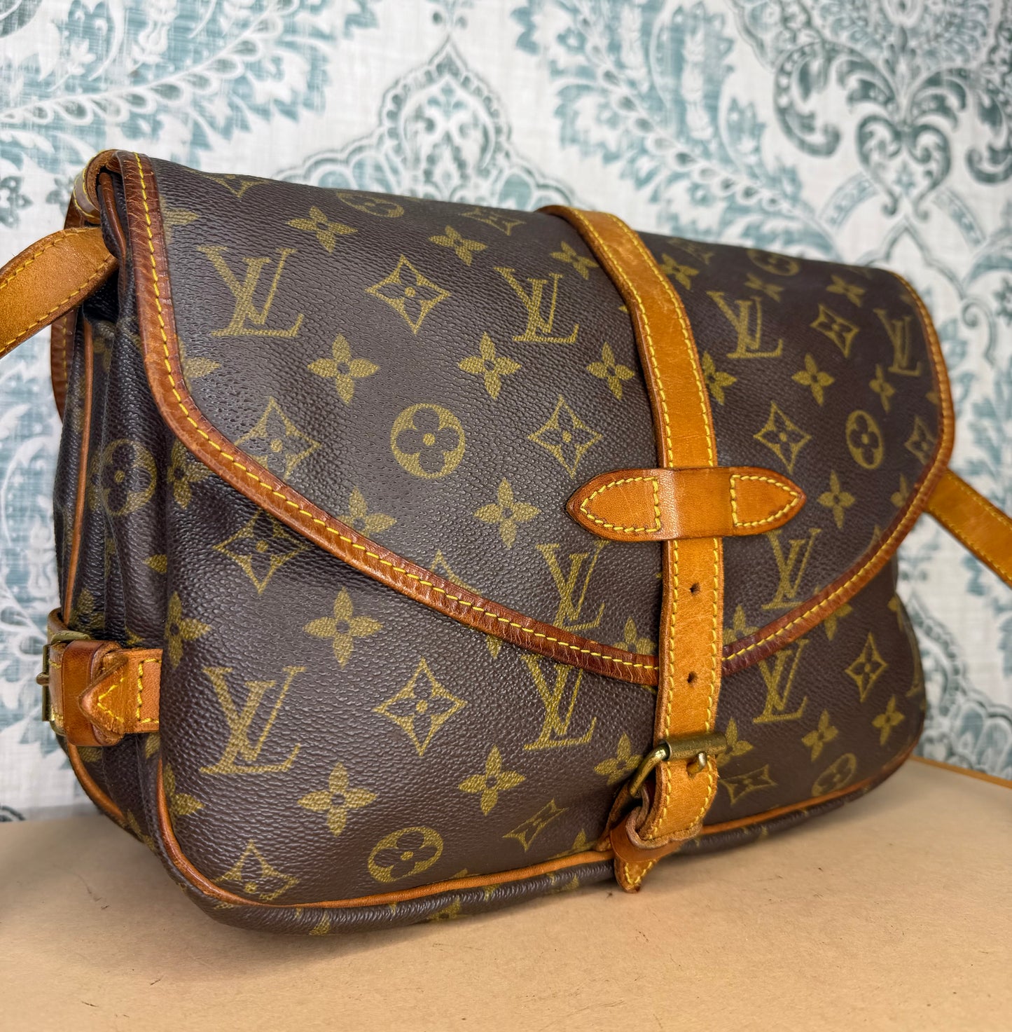 Louis Vuitton Saumur 30