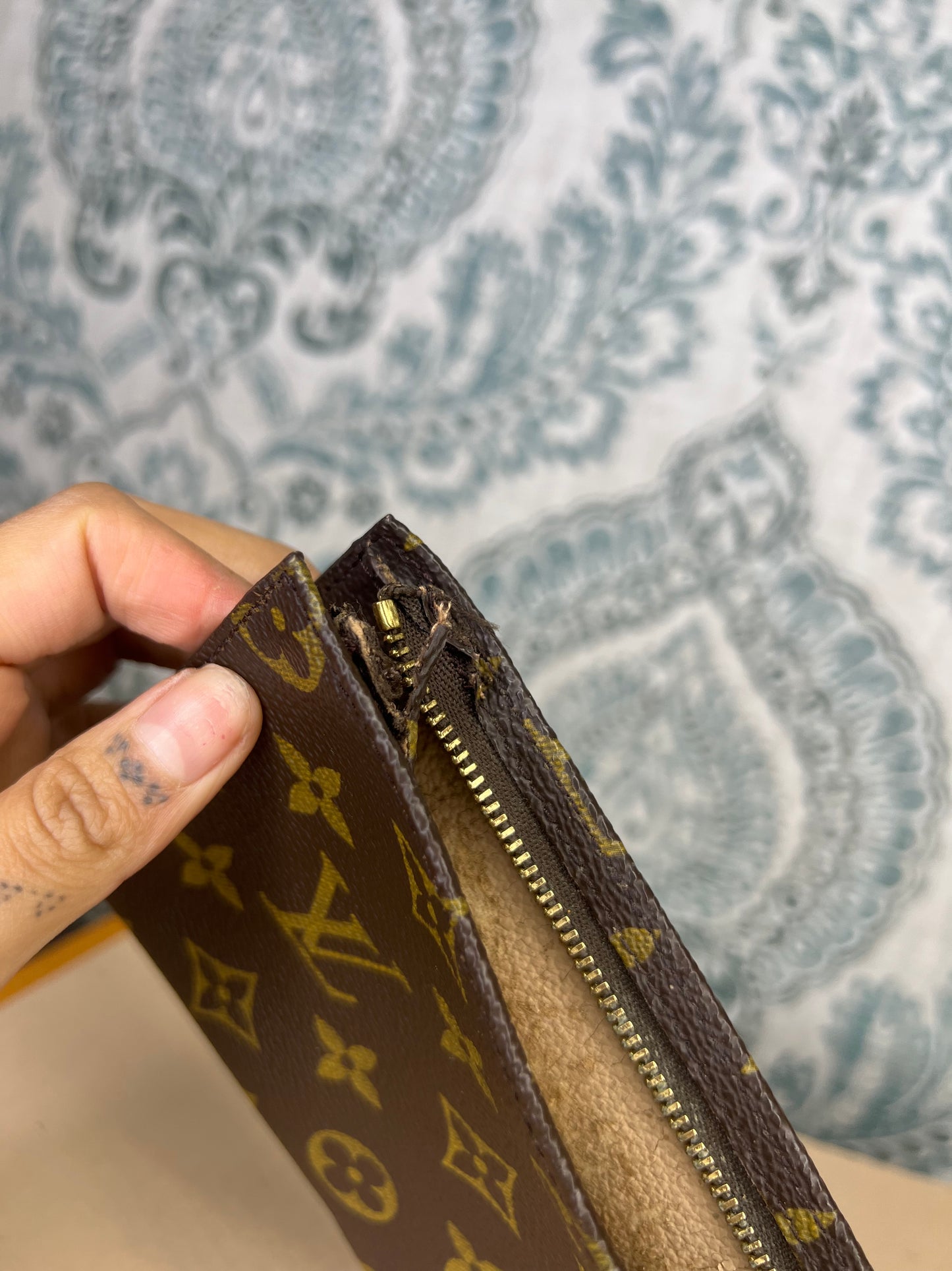 Louis Vuitton Bucket Pouch PM (damaged)