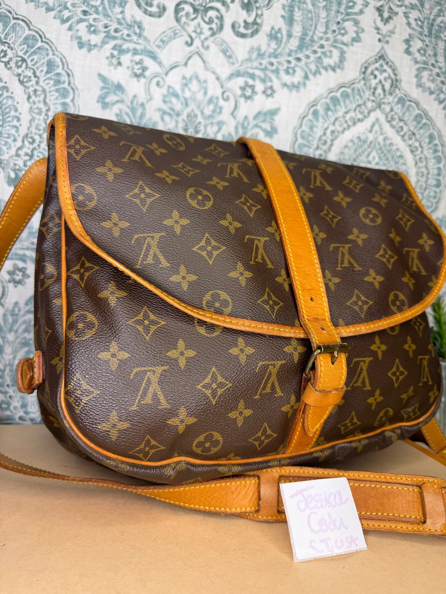 Louis Vuitton Saumur 35