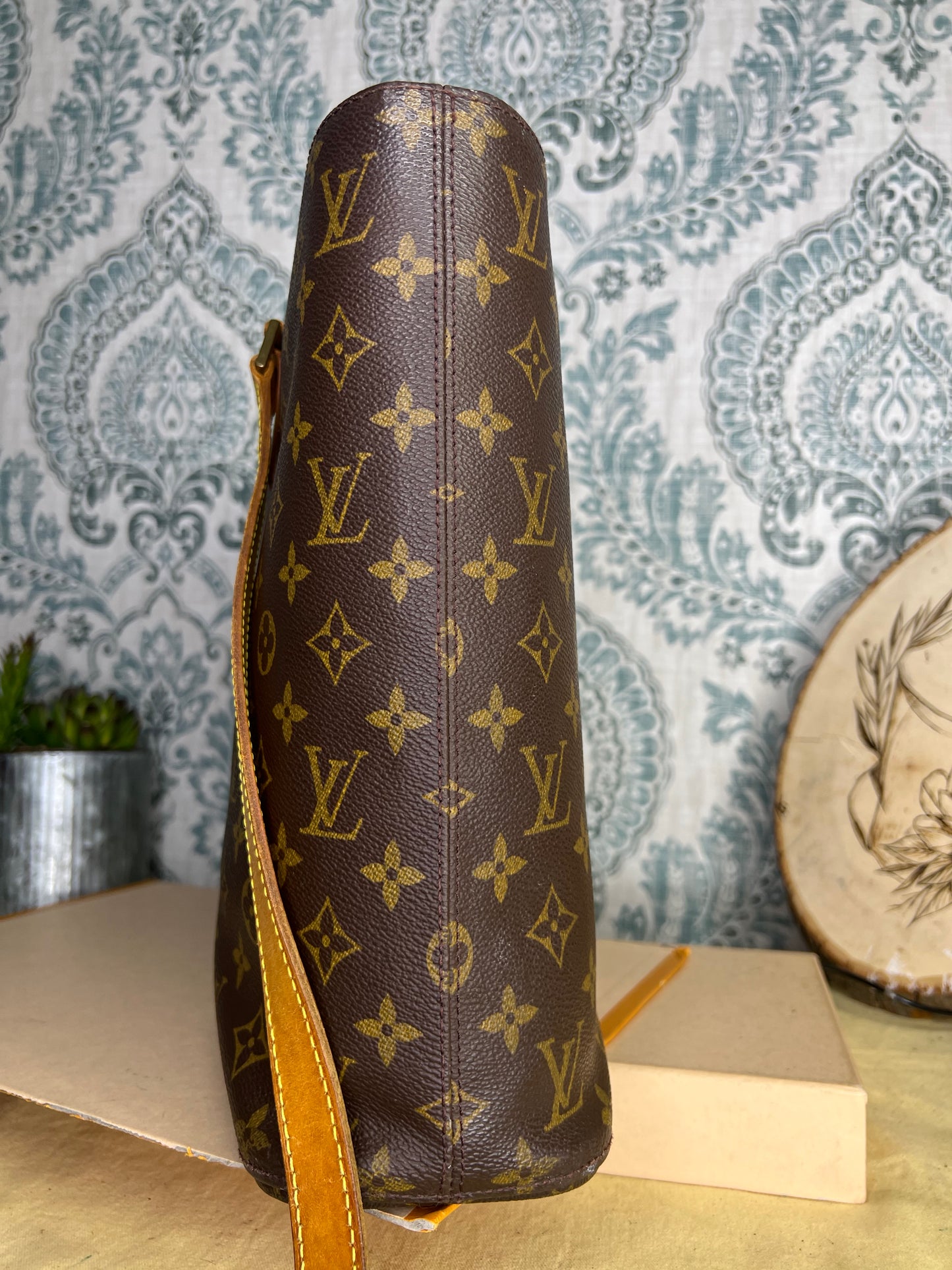 Louis Vuitton Luco Tote
