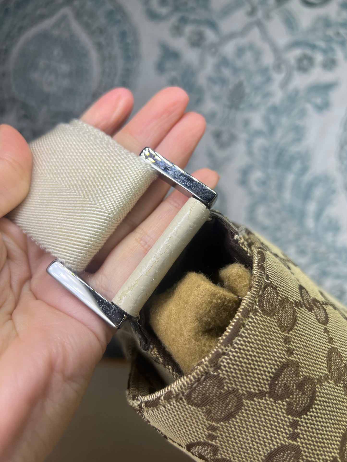 Gucci Messenger Bag