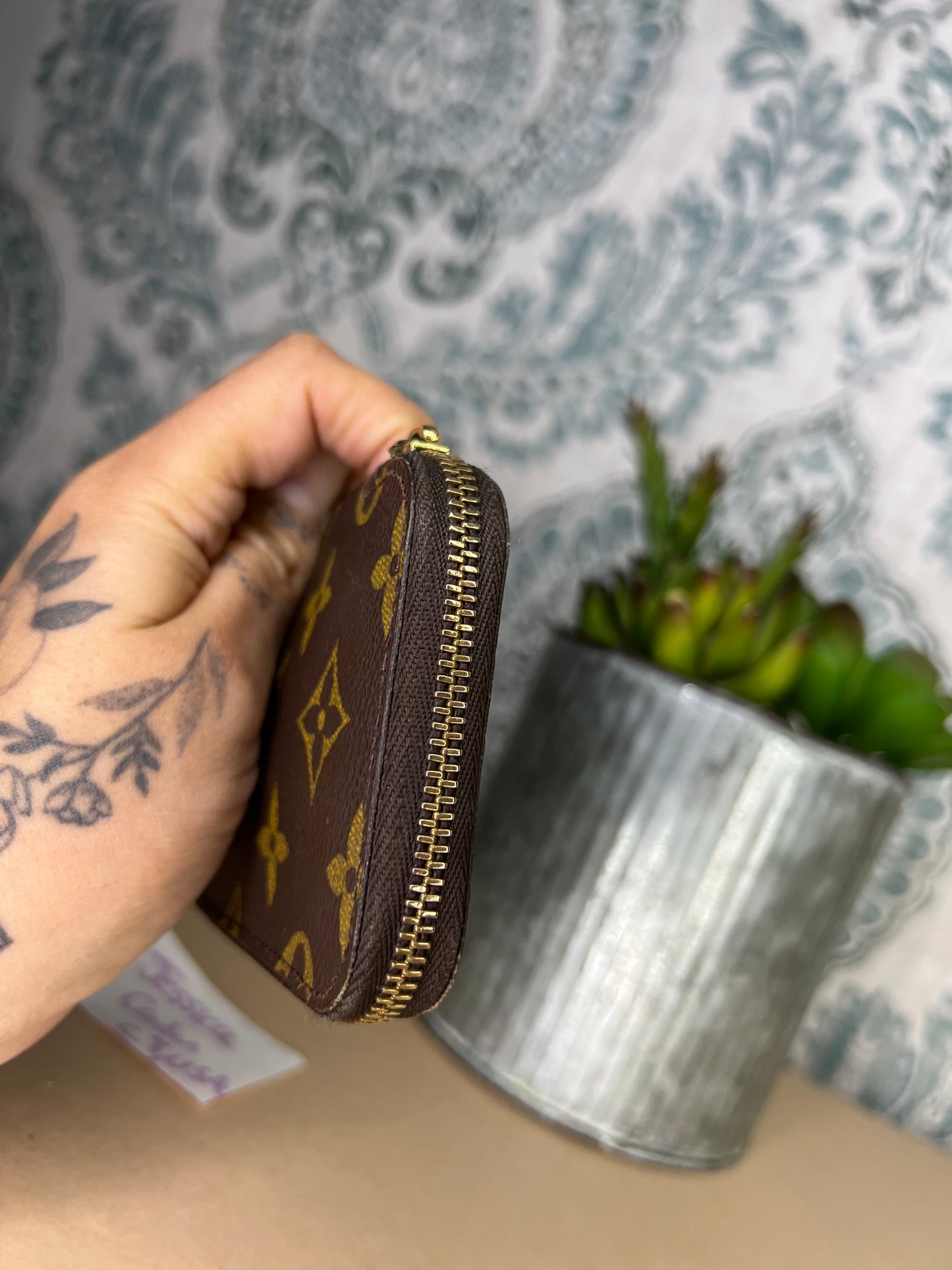 Louis Vuitton Zip Around Multicles 6 Key Holder