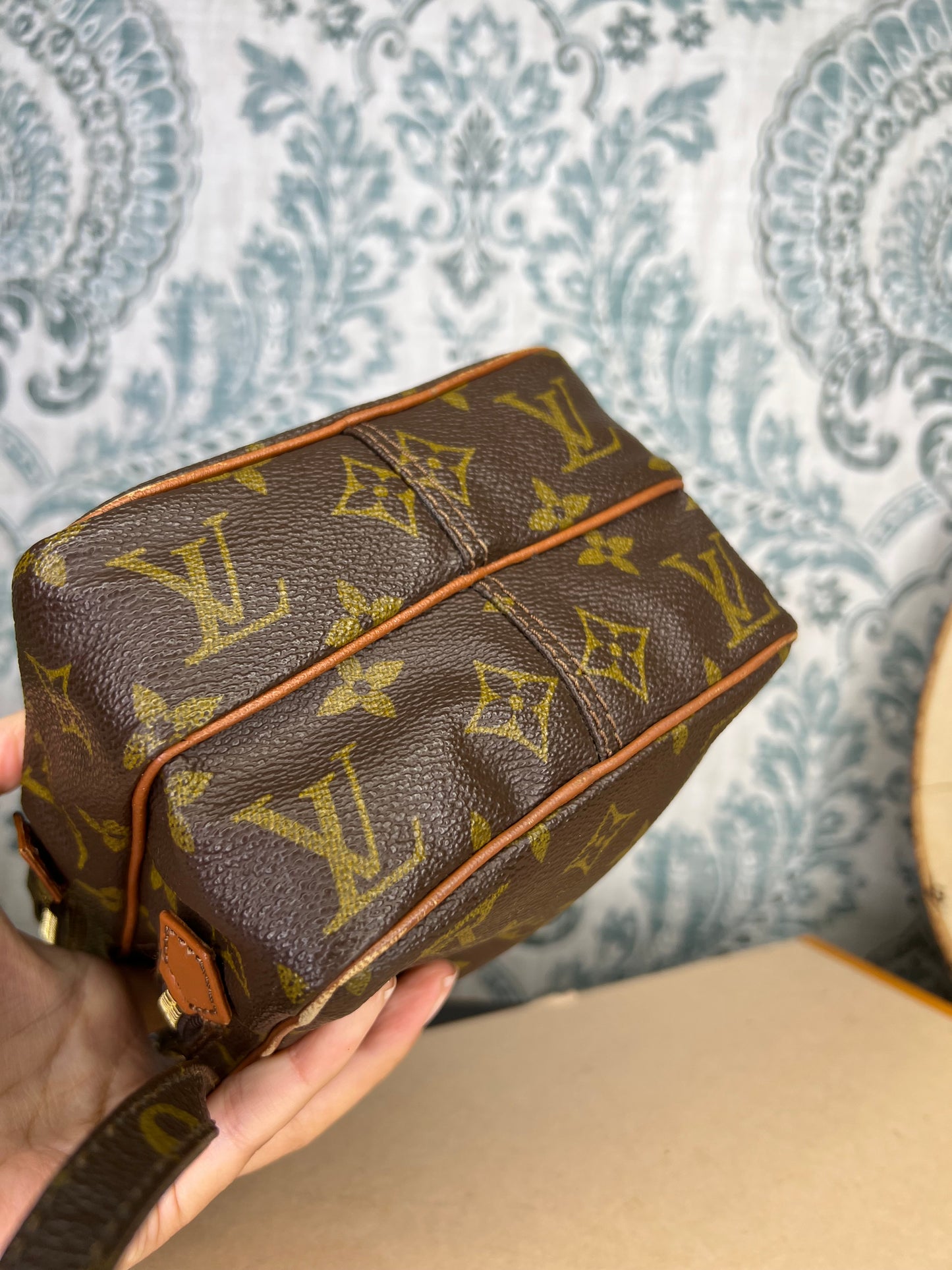 Louis Vuitton Vintage Amazone