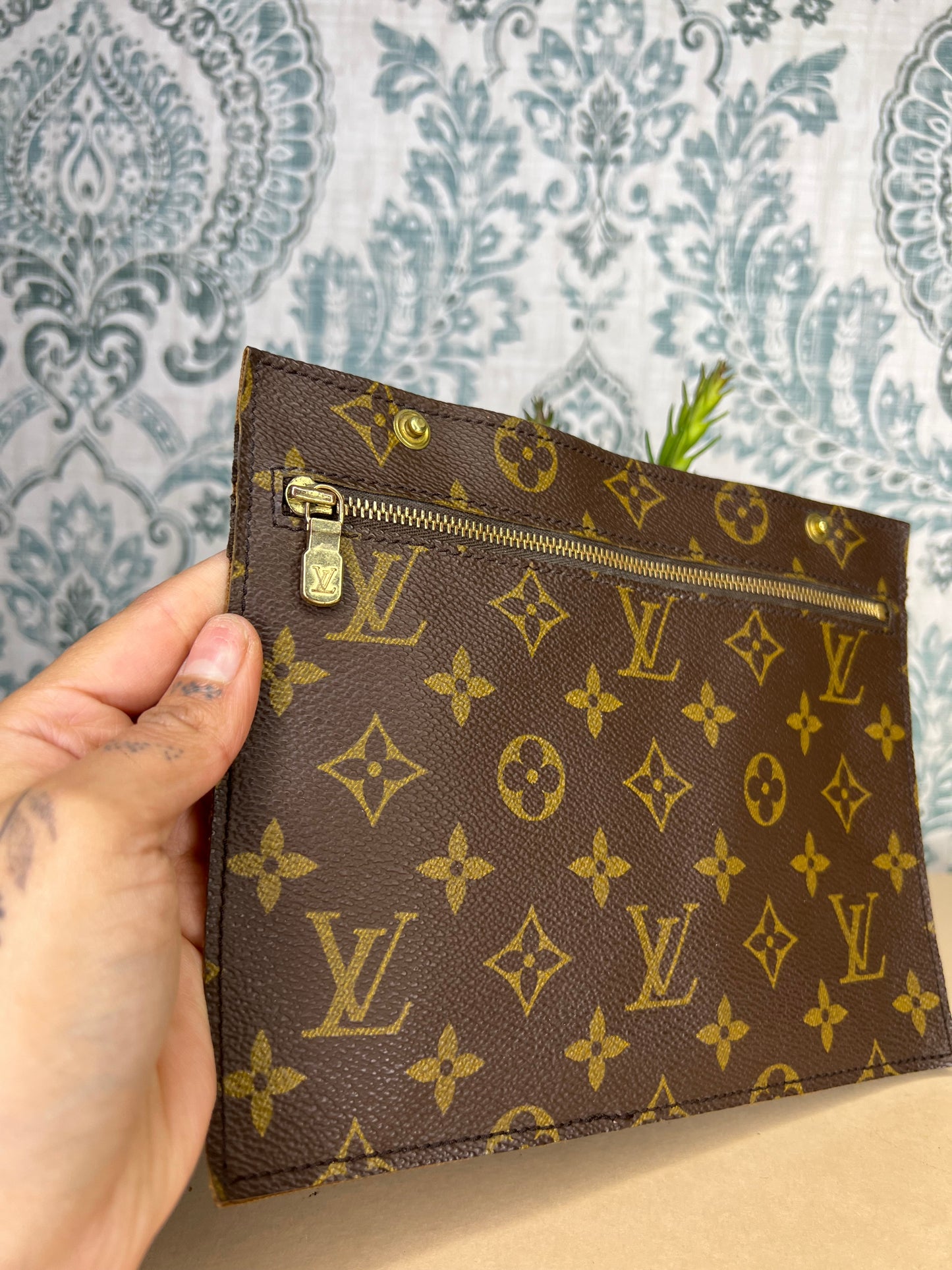 Louis Vuitton Randonnee Pouch F6