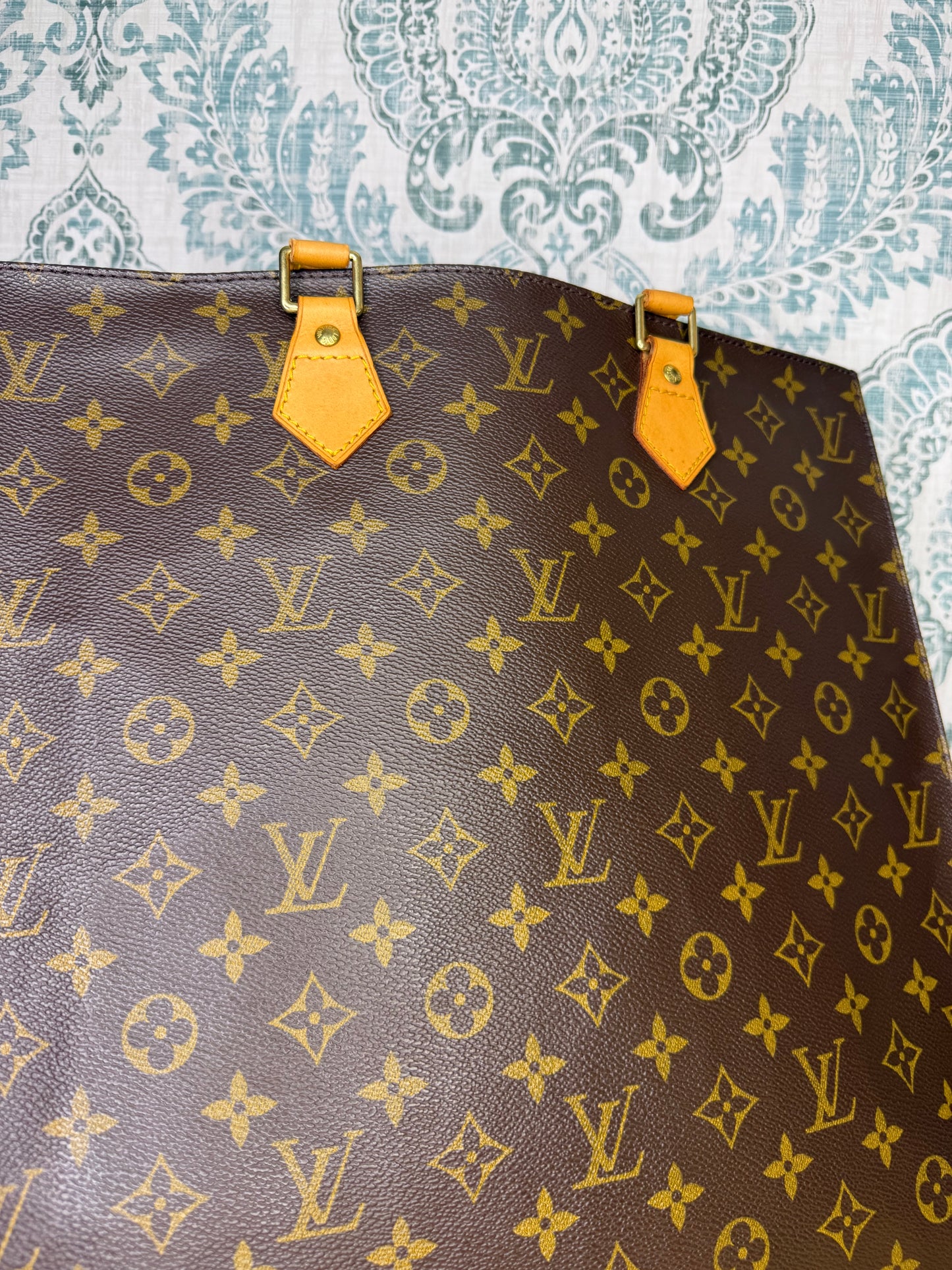 Louis Vuitton Sac Plat