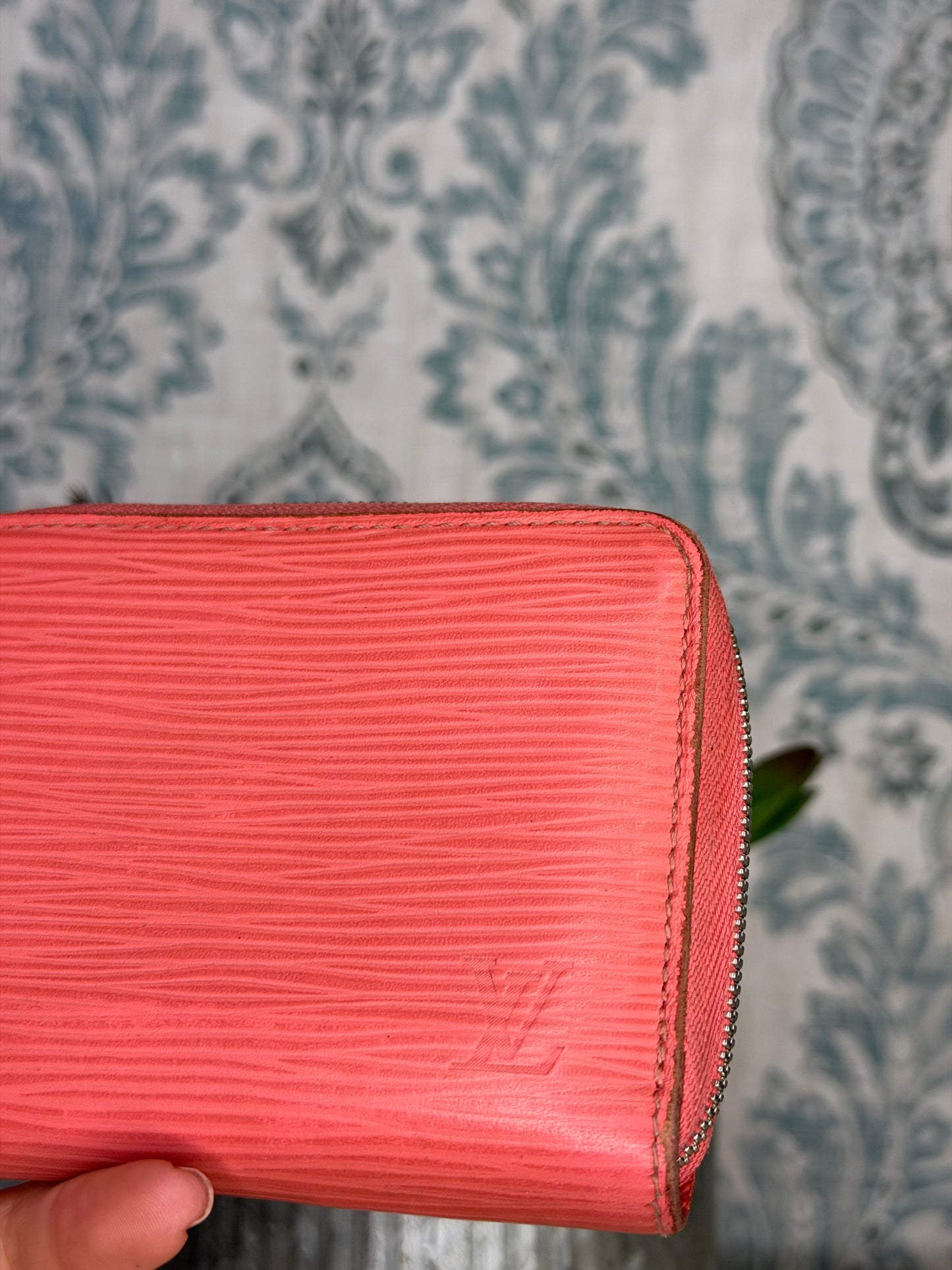 Louis Vuitton Zippy Epi Coin Purse Card Holder Coral
