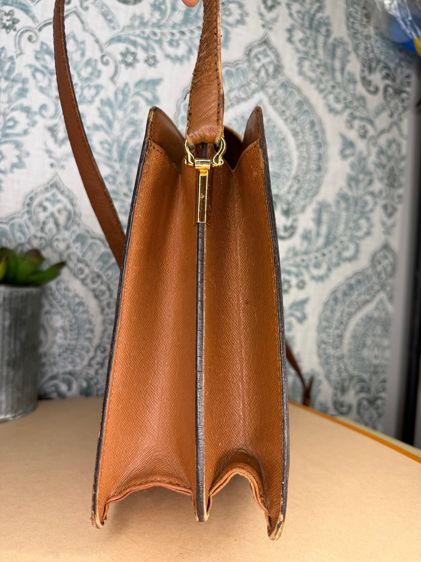 Louis Vuitton Courcelles
