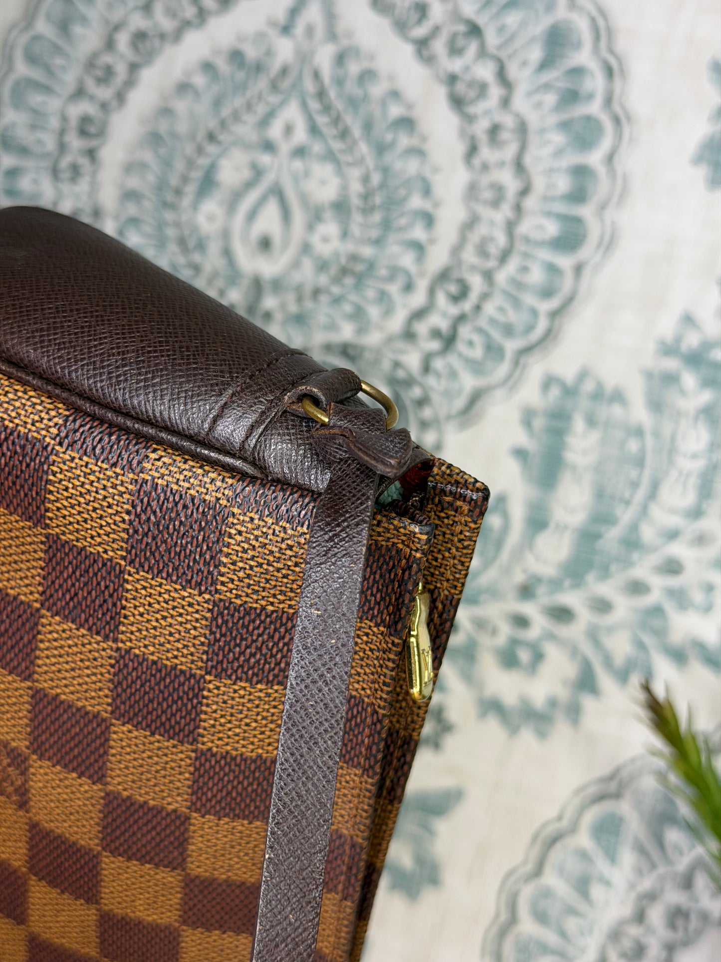 Louis Vuitton Damier Ebene Trousse Pochette