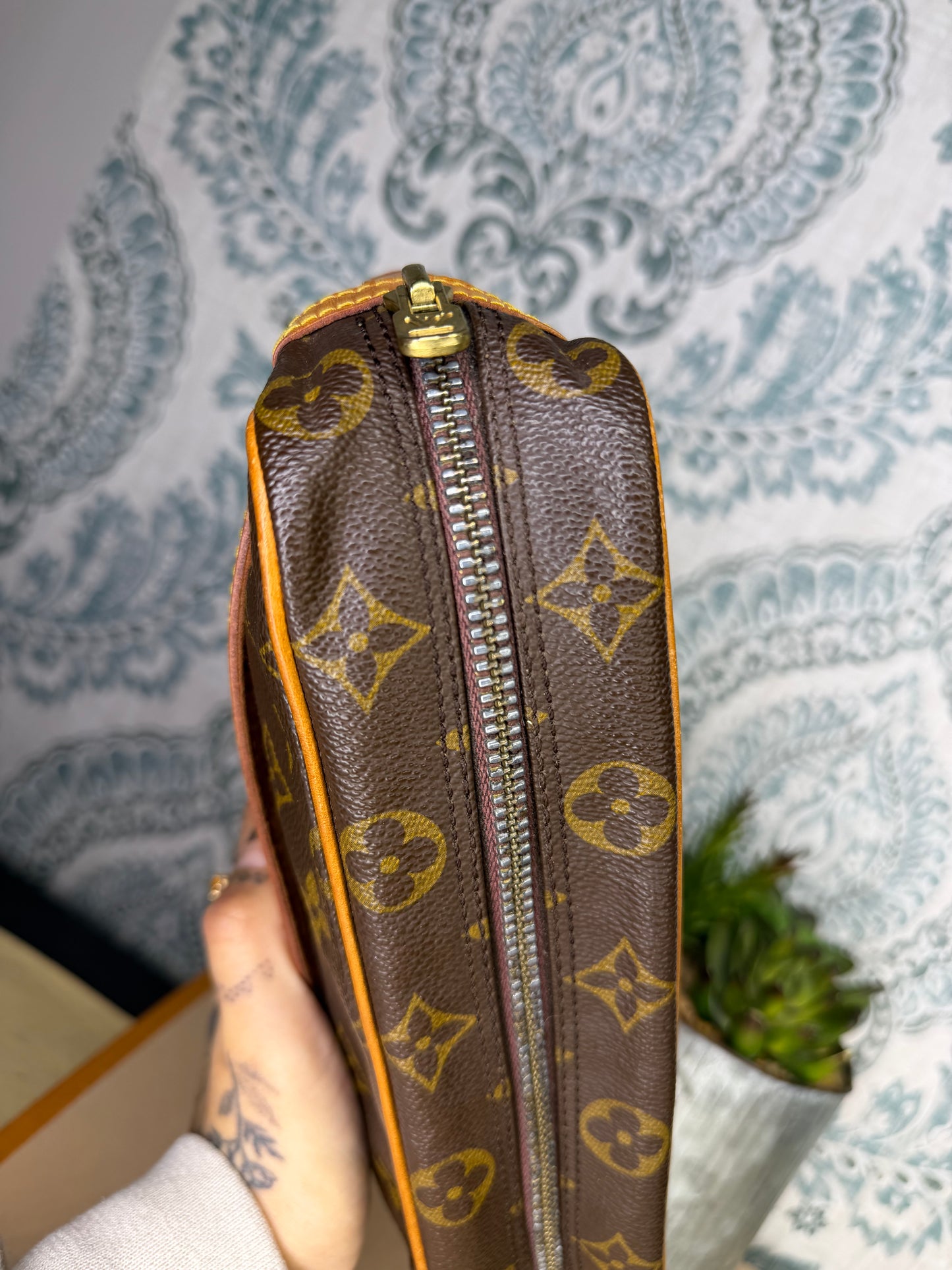 Louis Vuitton Compiegne 23