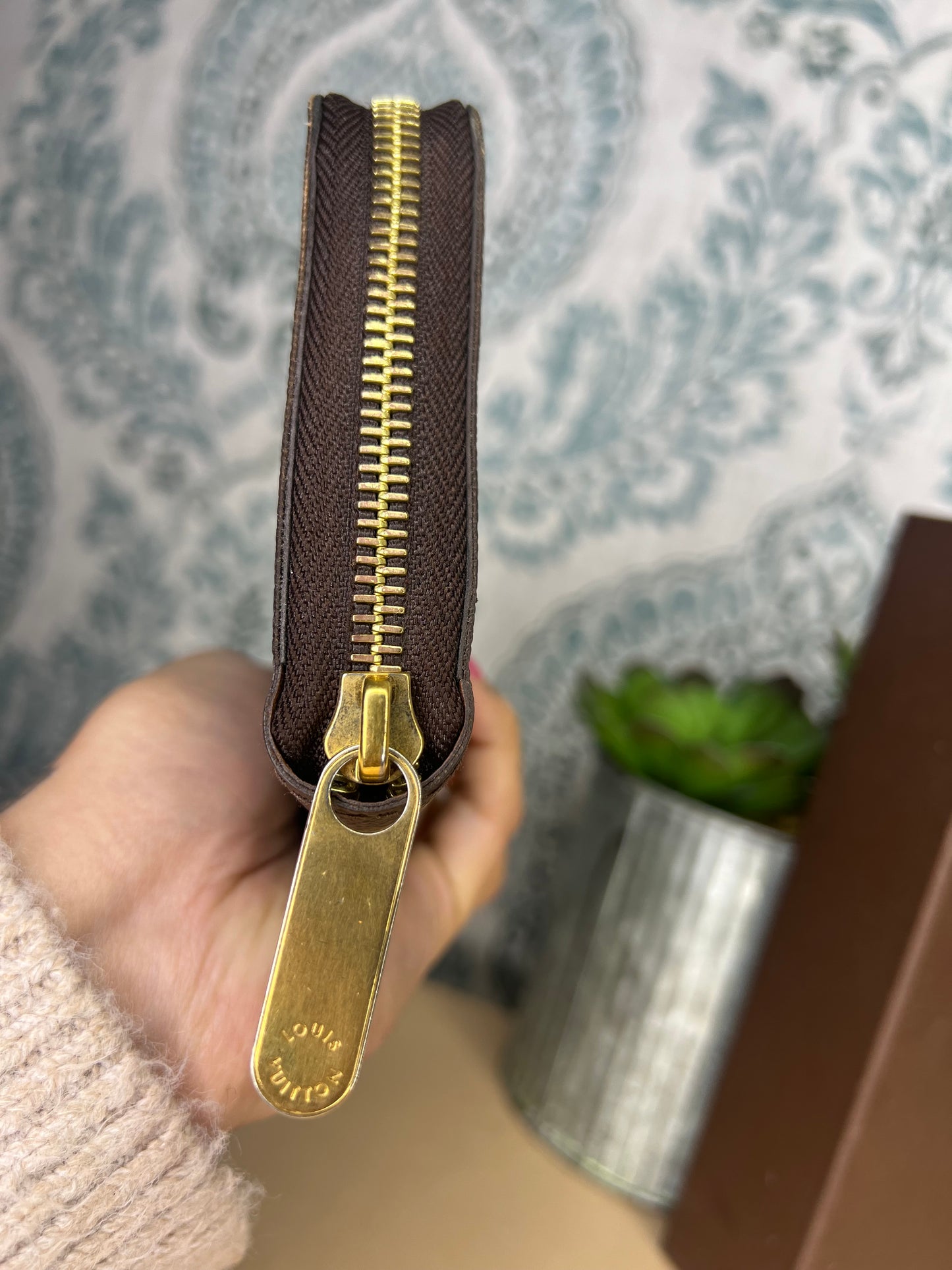Louis Vuitton Monogram Zippy Wallet