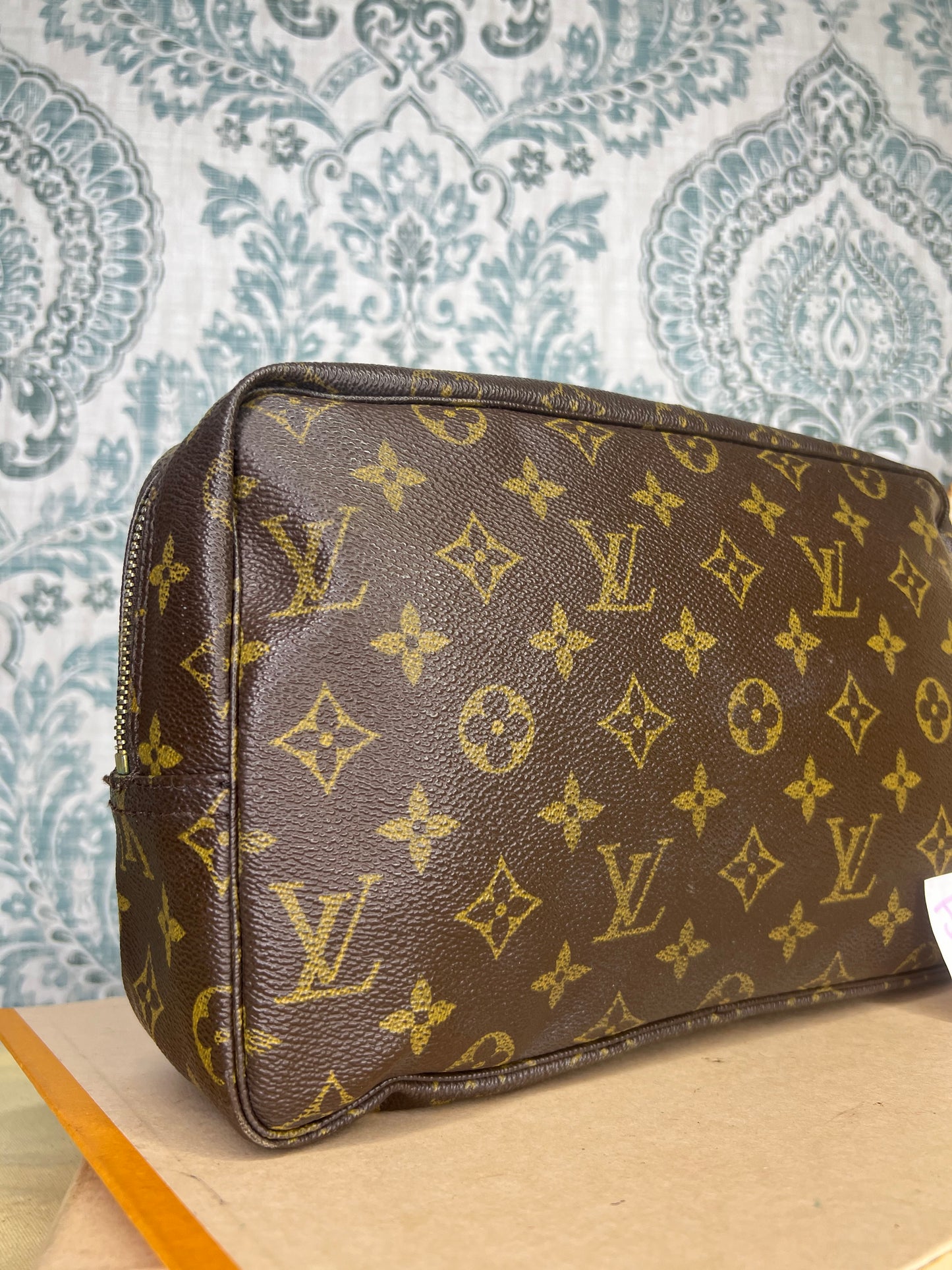 Louis Vuitton Trousse 28