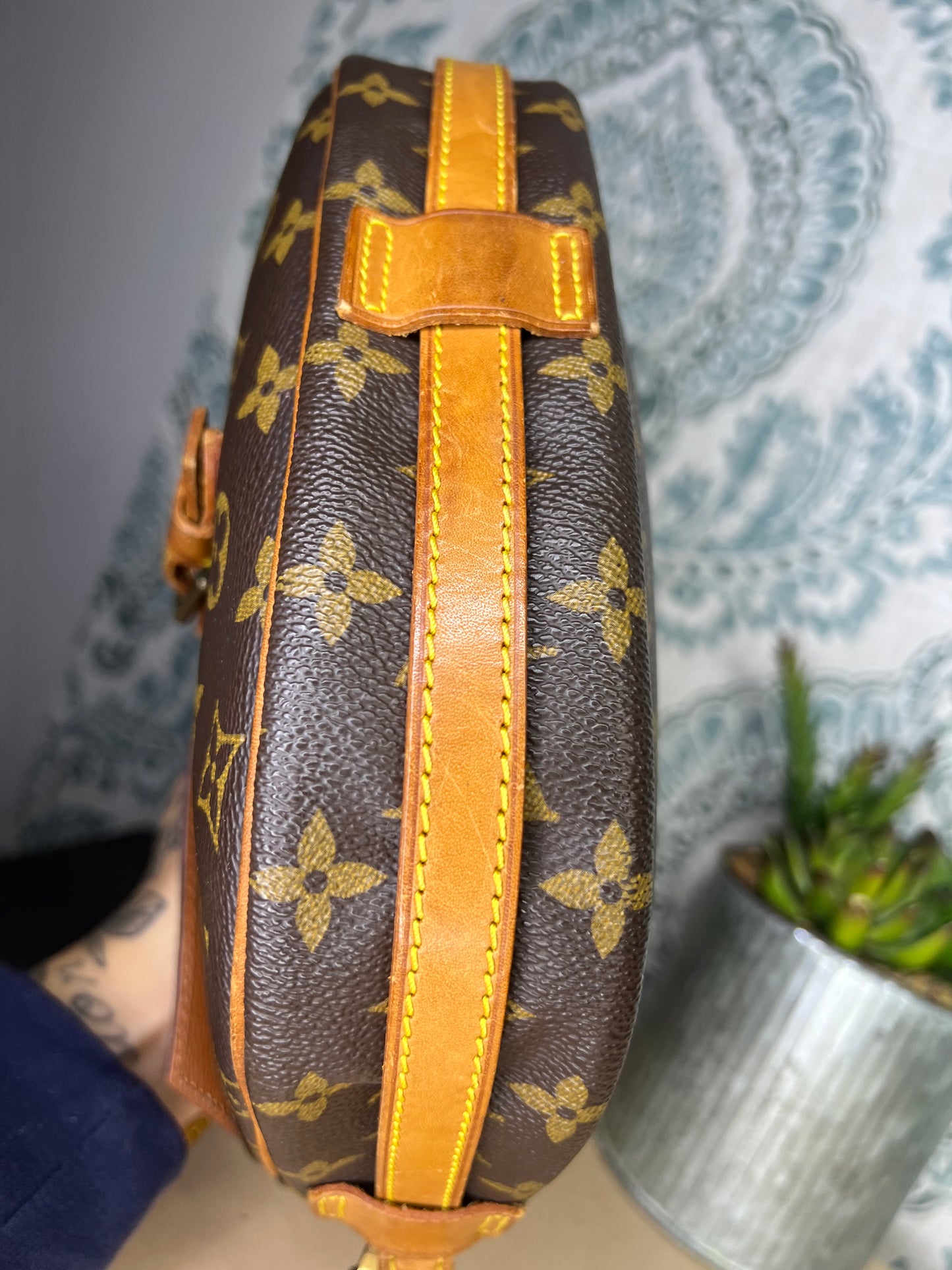 Louis Vuitton Jeune Fille MM