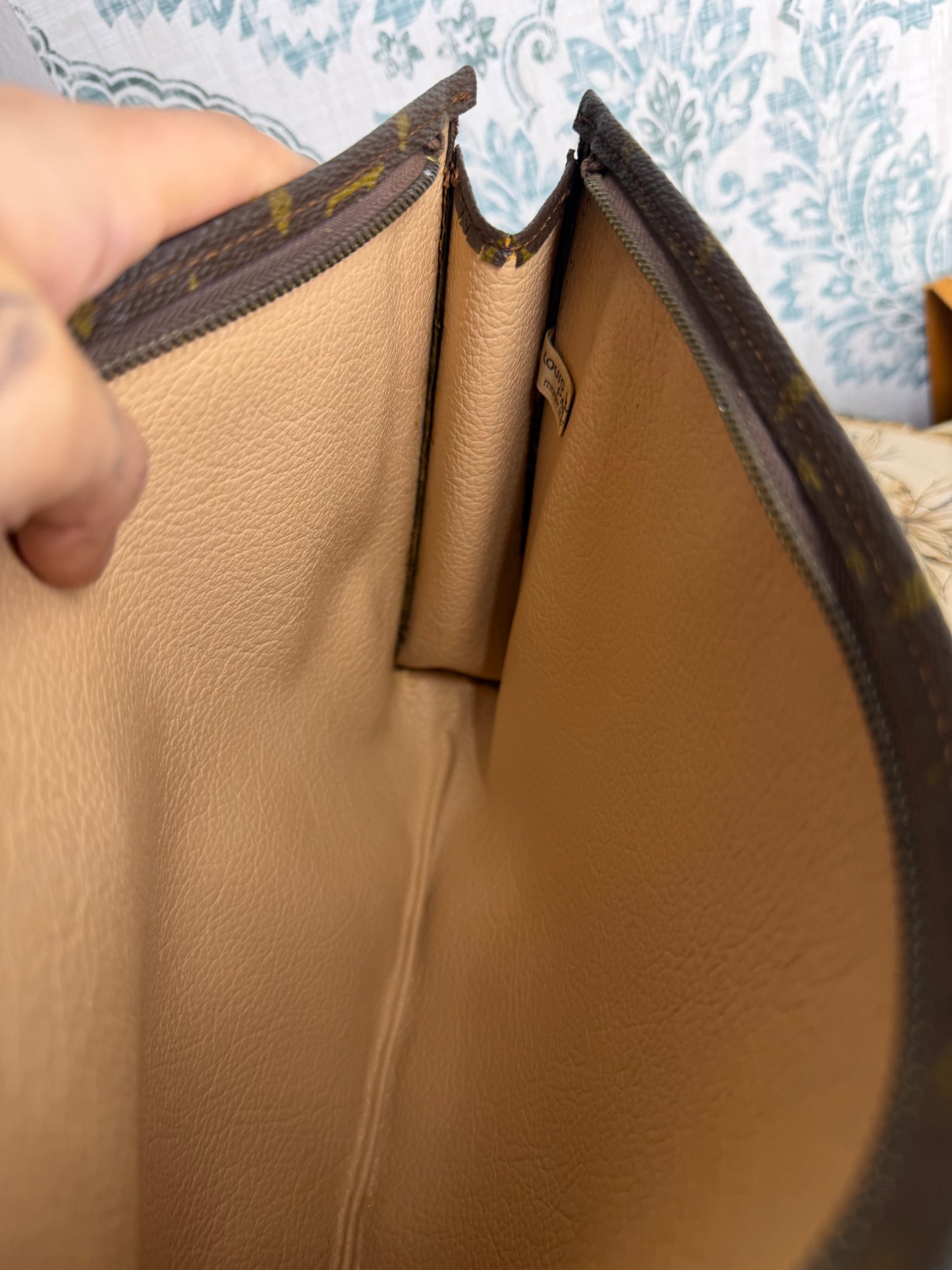 Louis Vuitton Toiletry 26 #2 (needs new zipper)
