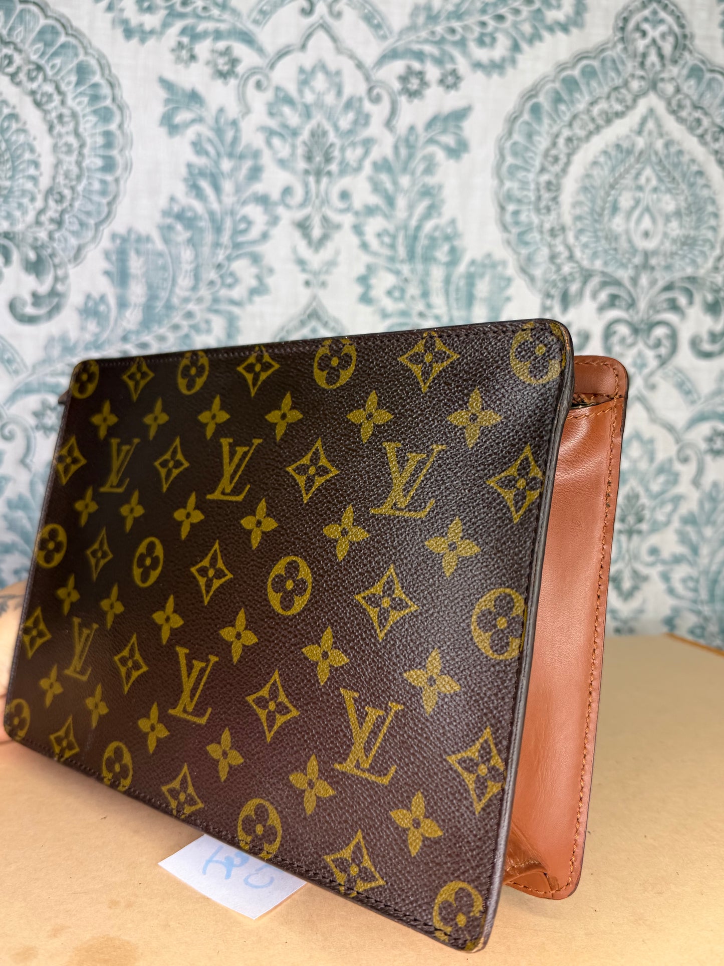 Louis Vuitton Pochette Homme Clutch
