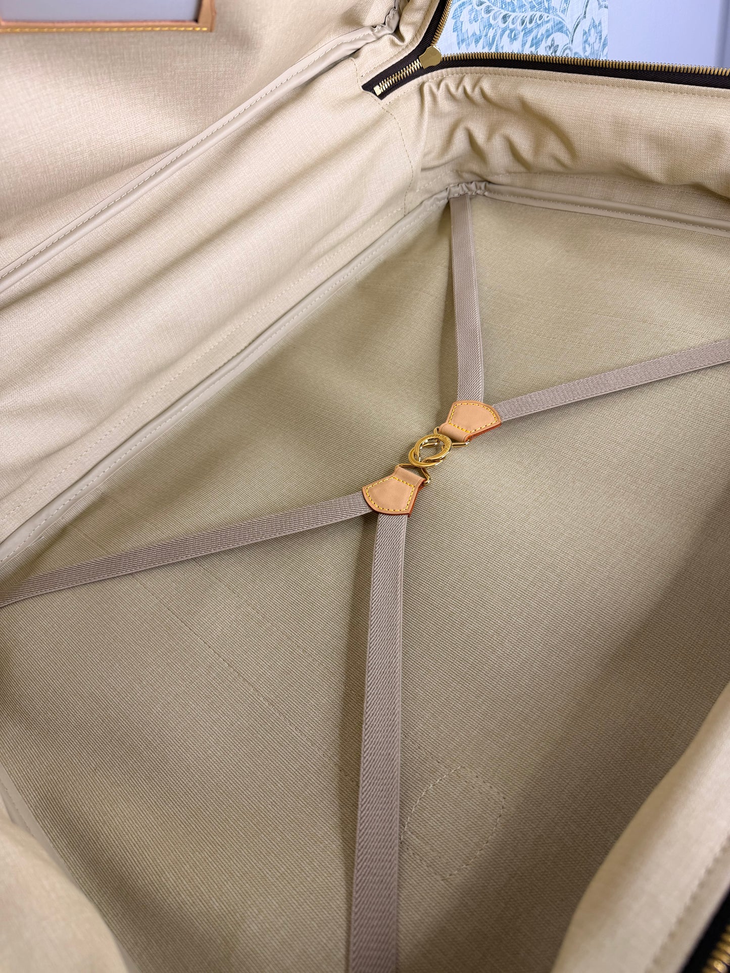 Louis Vuitton Satellite 60 Suit Case