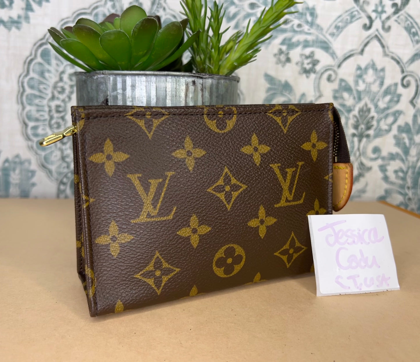 Louis Vuitton Toiletry 15