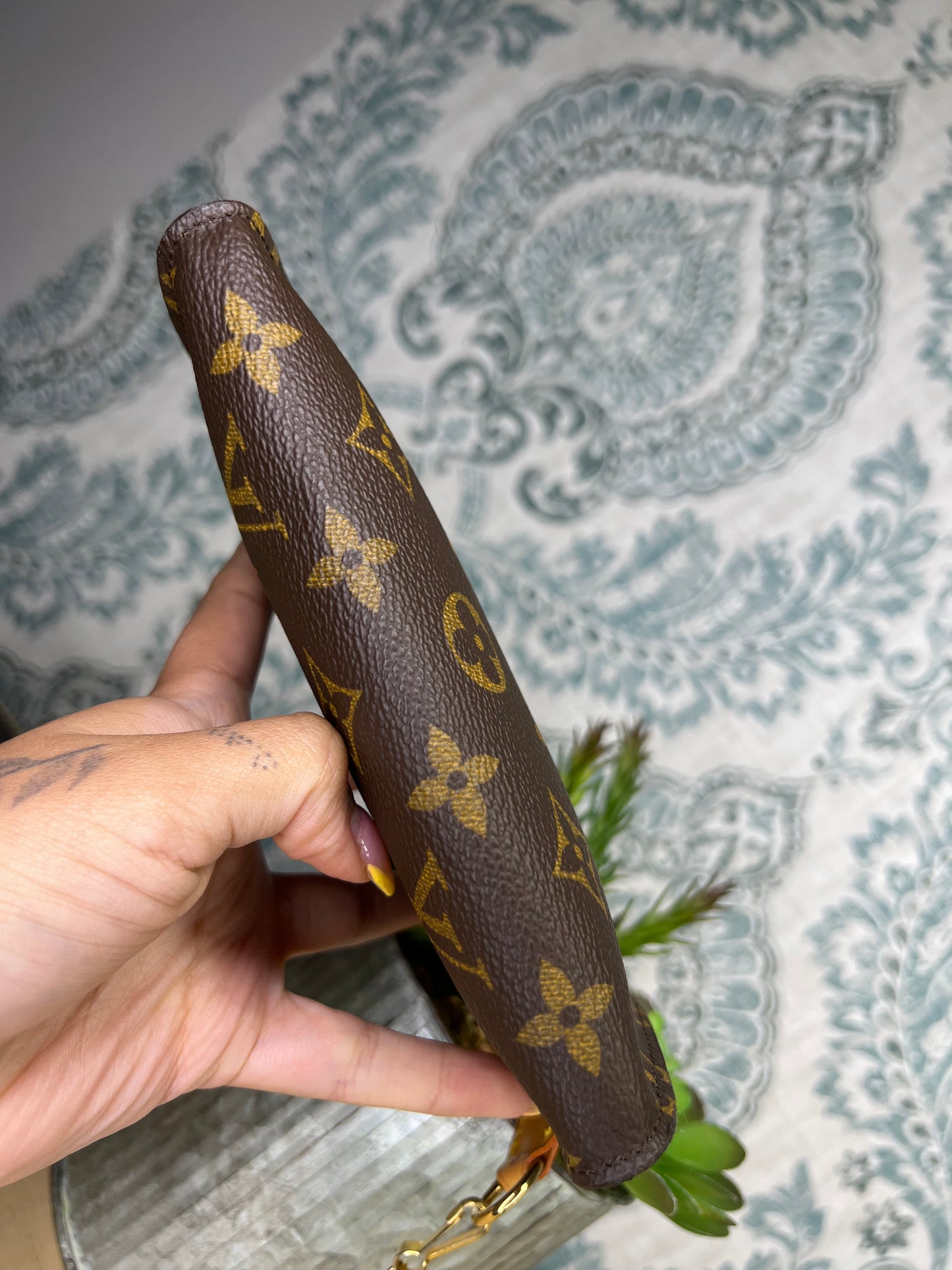 Louis Vuitton Bucket PM Pouch