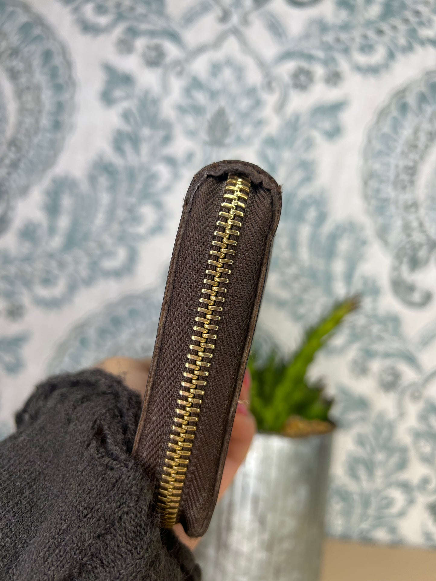 Louis Vuitton Damier Ebene Zippy Wallet