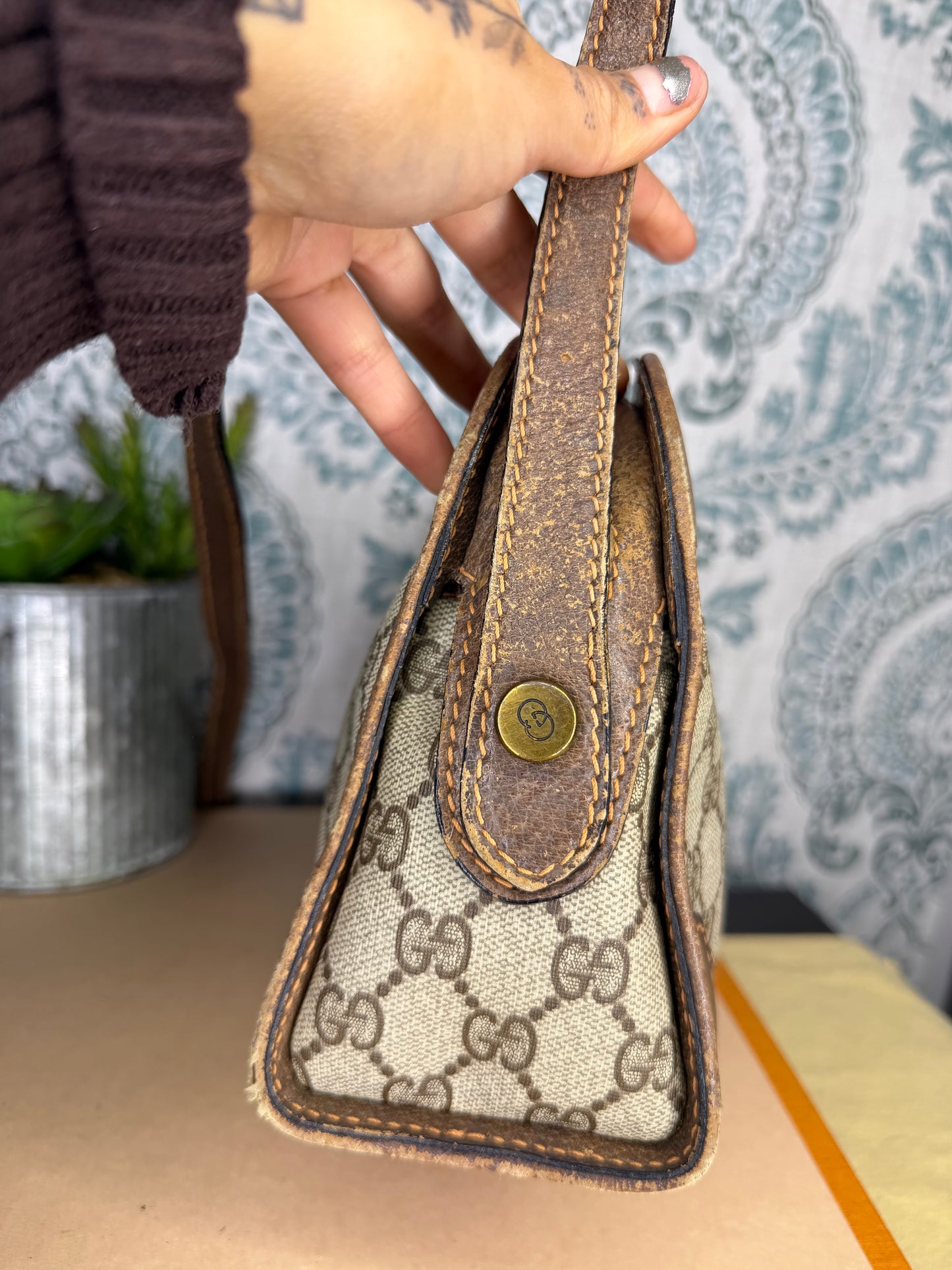 Gucci Supreme Vintage Purse
