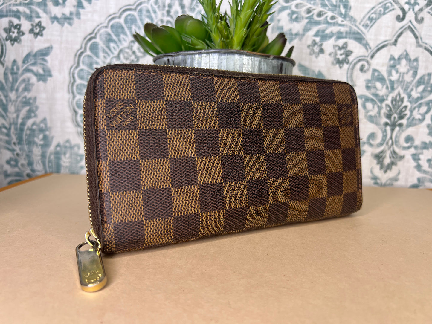 Louis Vuitton Damier Ebene Zippy Wallet