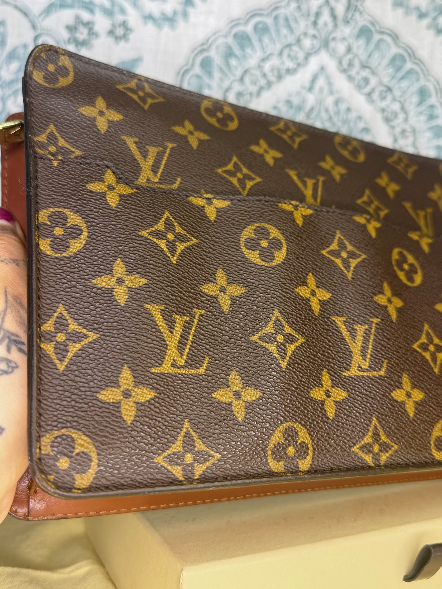Louis Vuitton Pochette Homme Clutch
