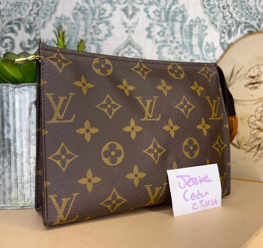 Louis Vuitton Toiletry 19 #3